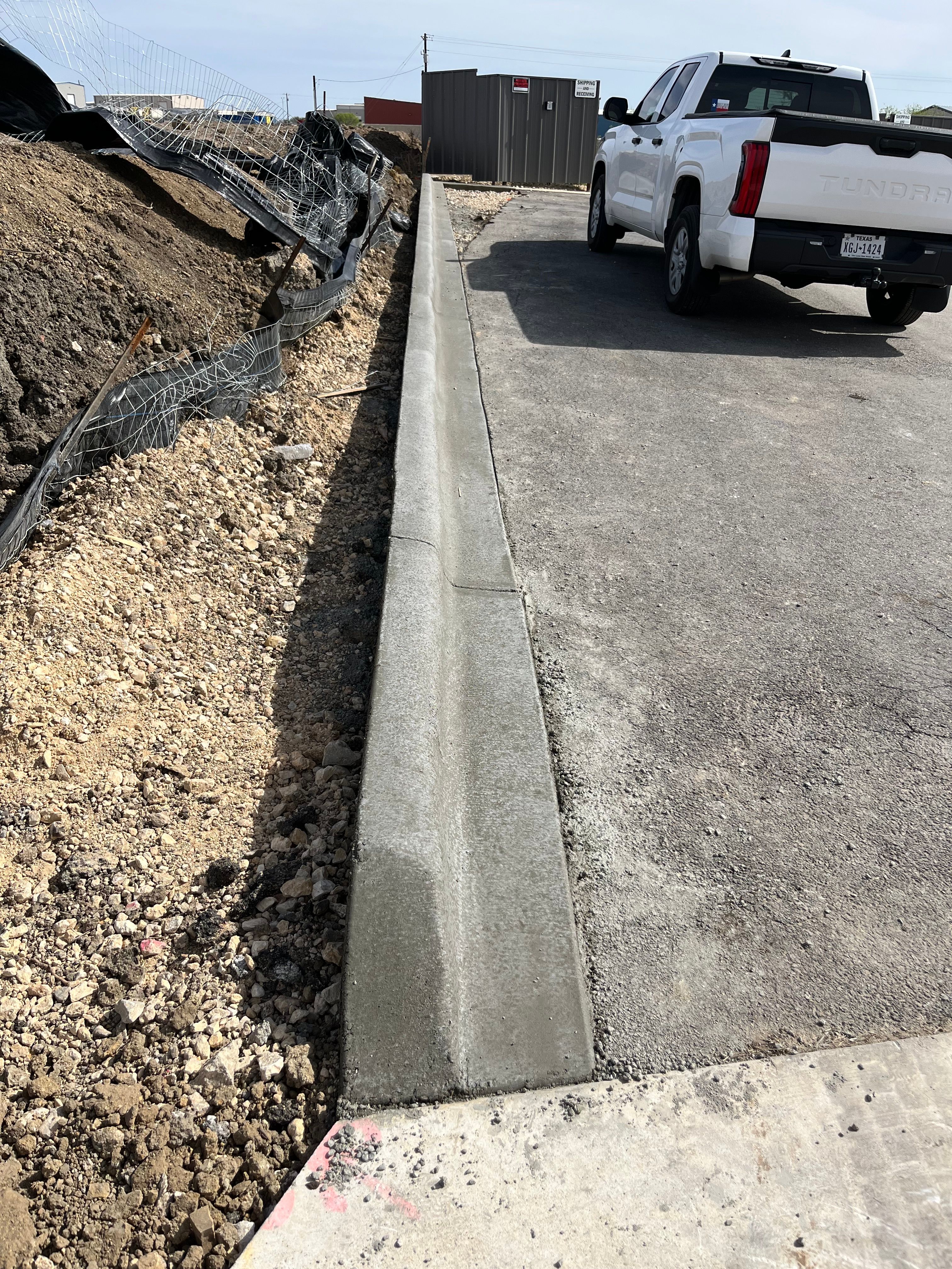  for Leo's Concrete Crew in Elgin, TX