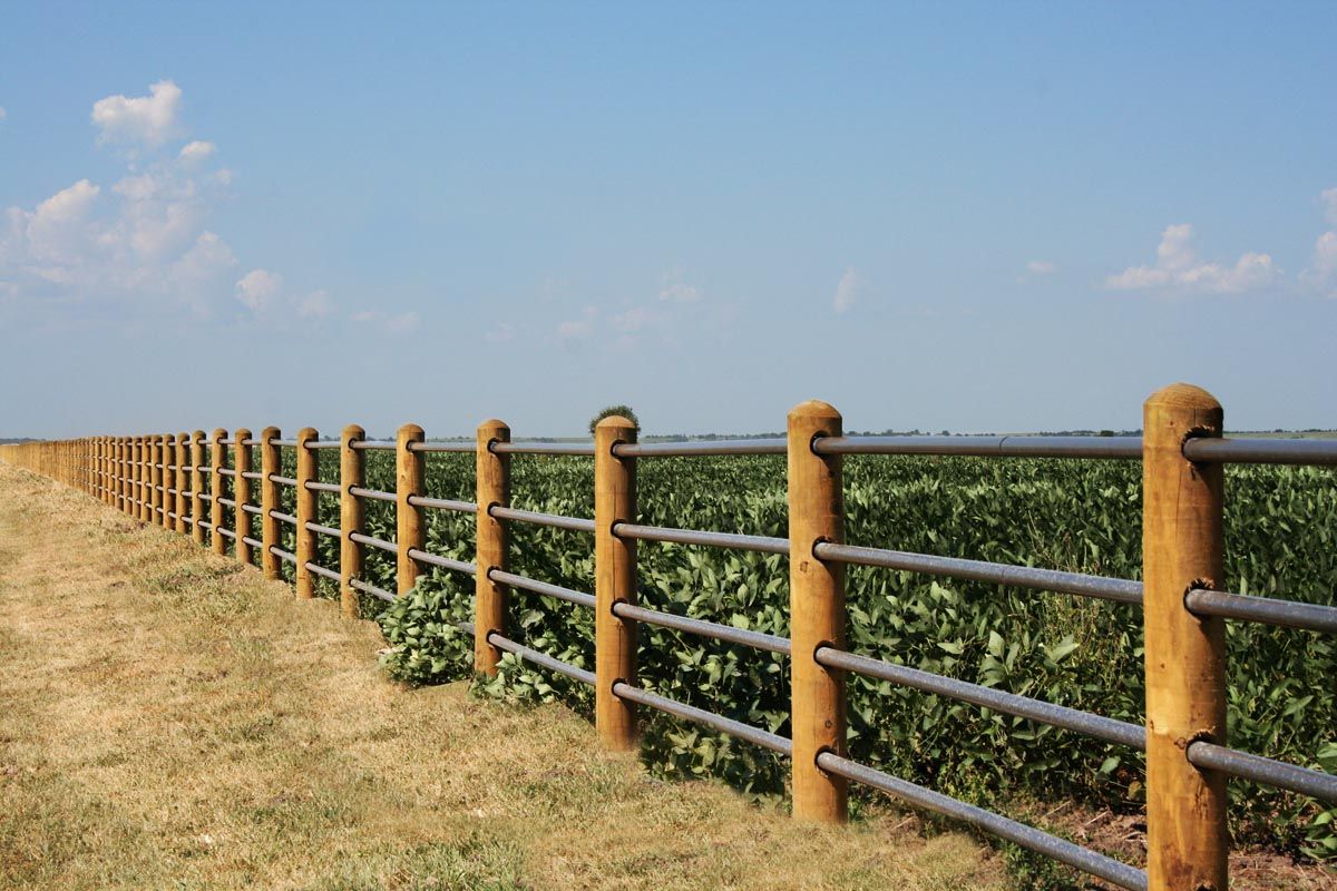 Ponderosa Fencing for Pride Of Texas Fence Company in Brookshire, TX