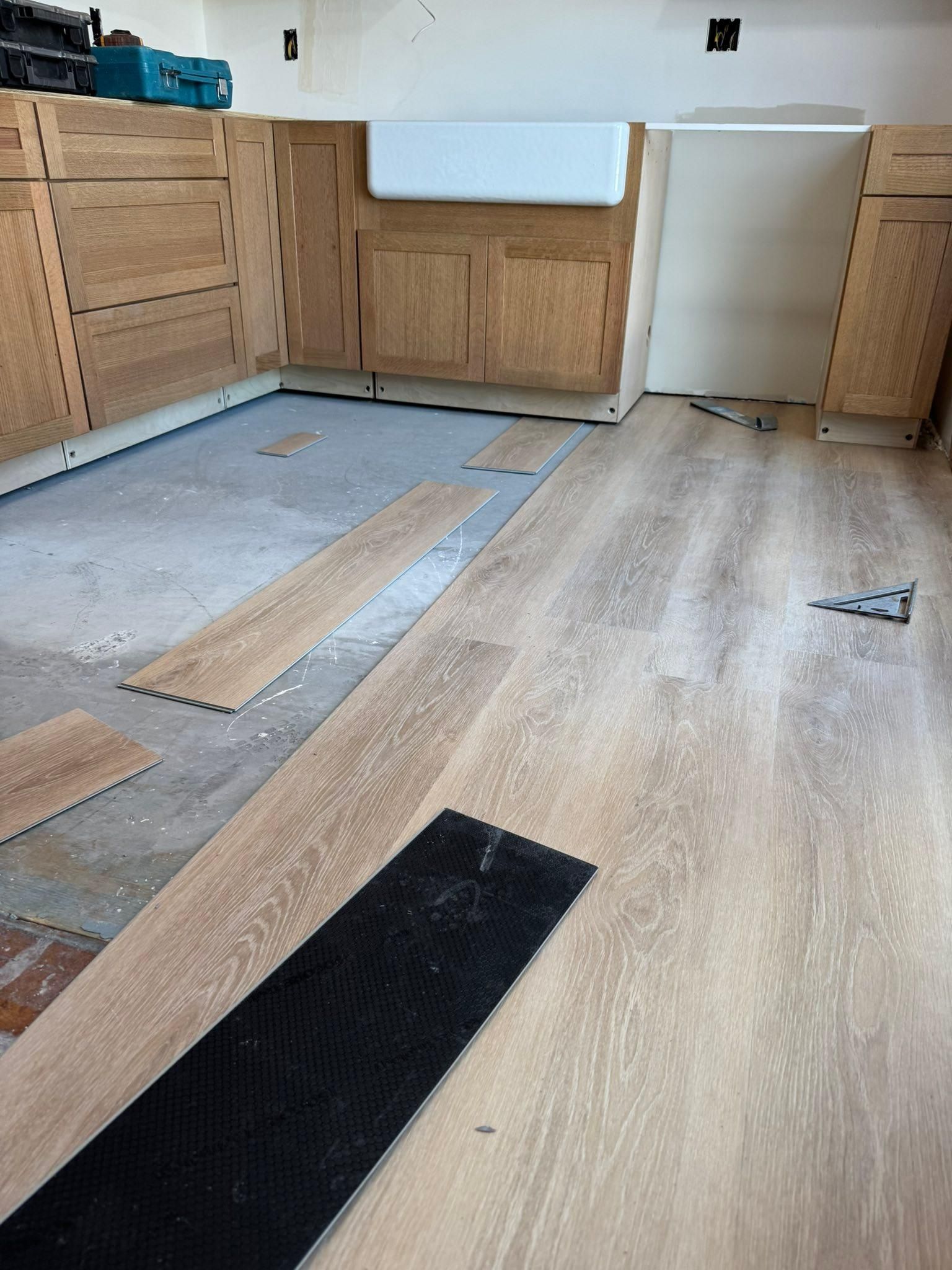  for Make It Right Contracting in East Hampton, NY