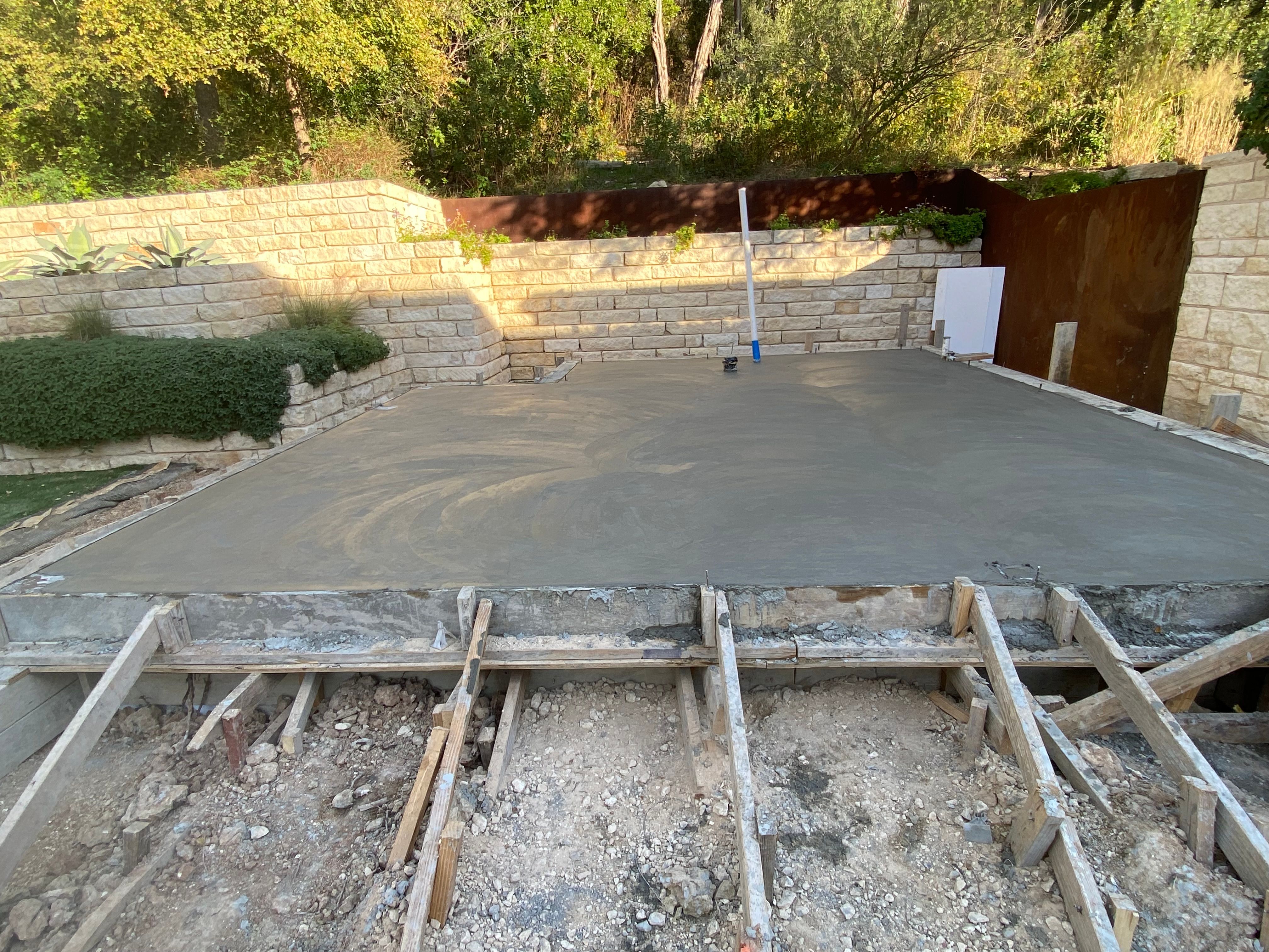  for Leo's Concrete Crew in Elgin, TX