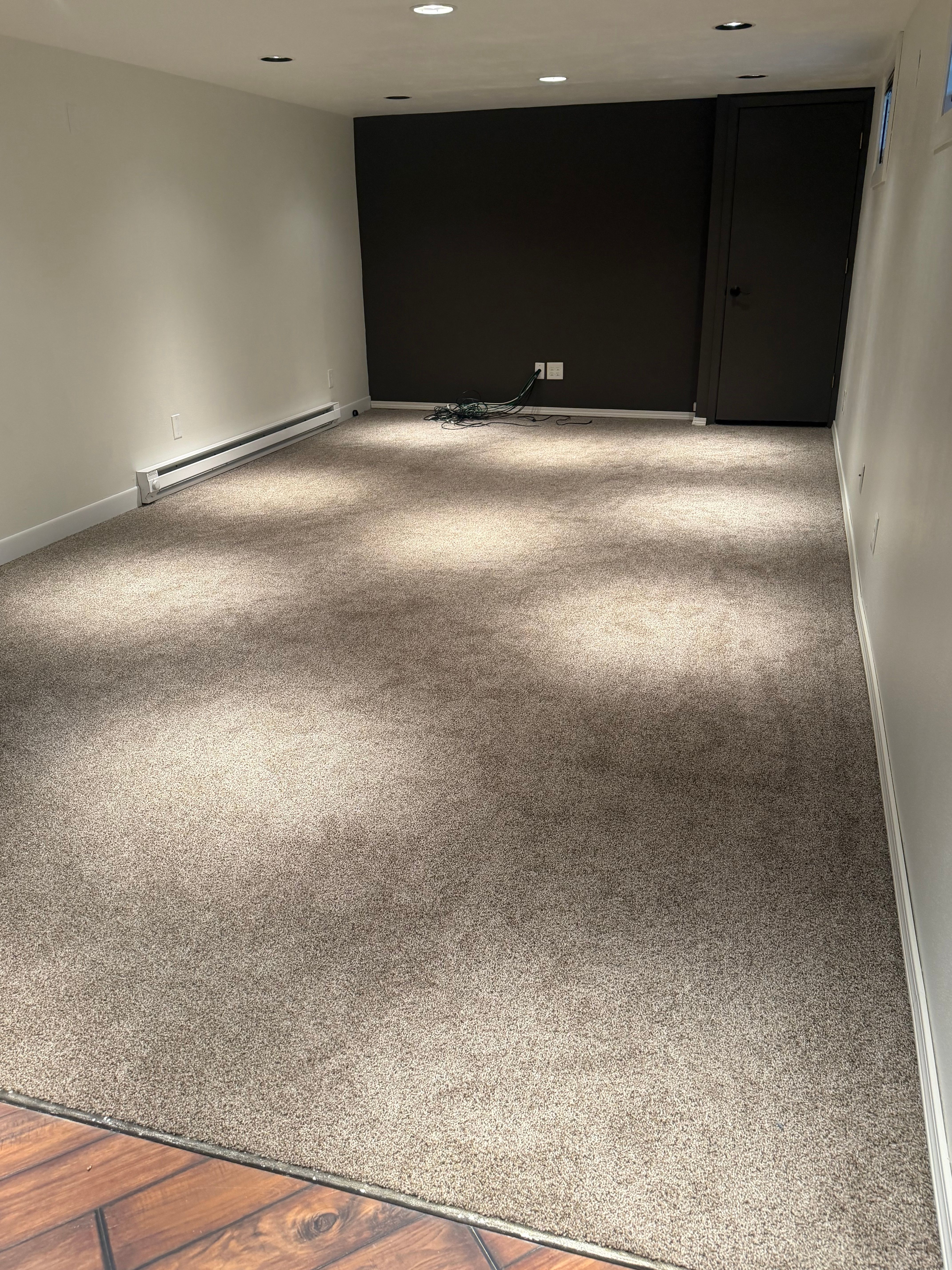  for R. Royal Floors in Royalton, MN