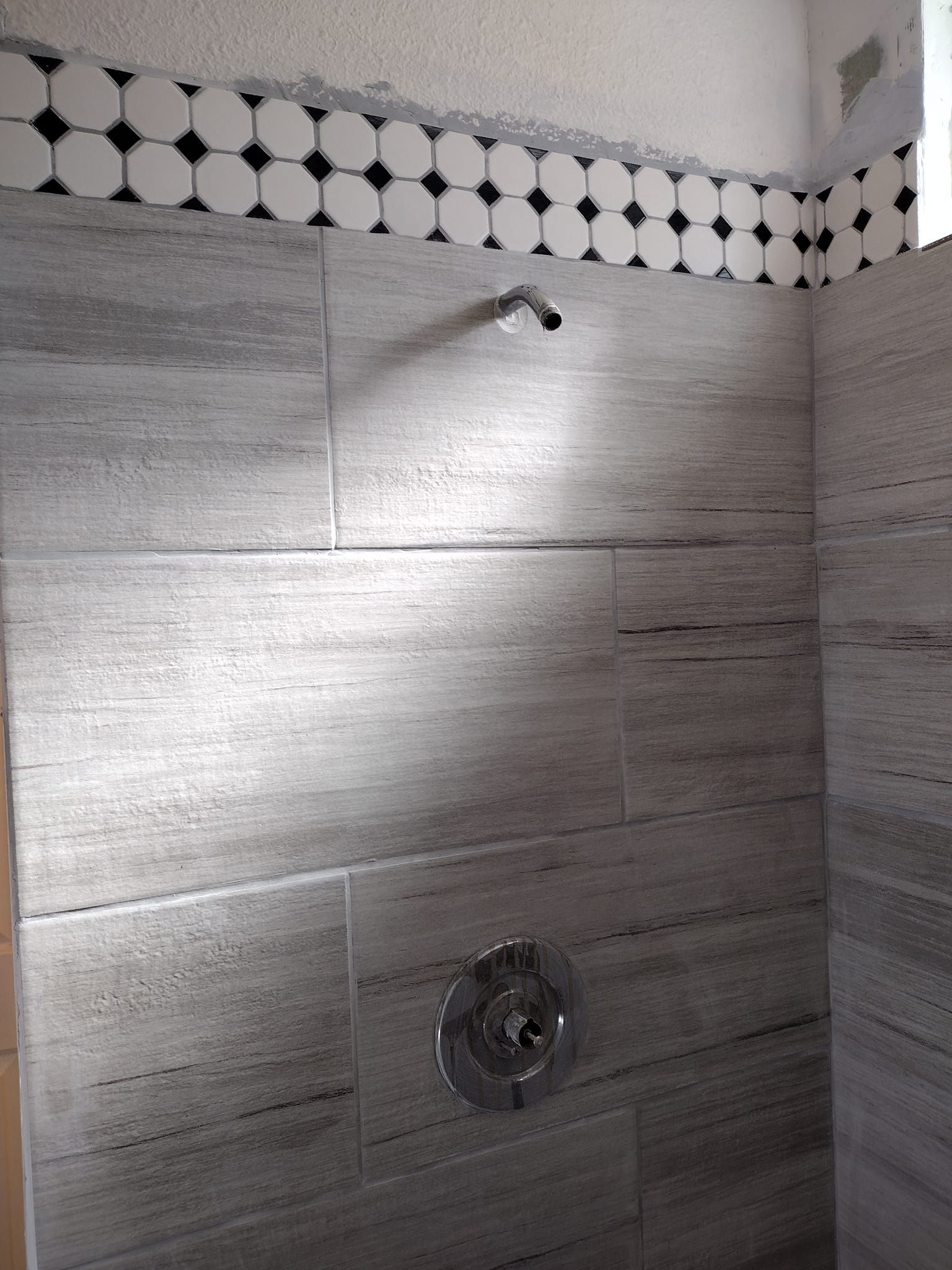  for JR's Tile professional installation in San Bernardino County, CA