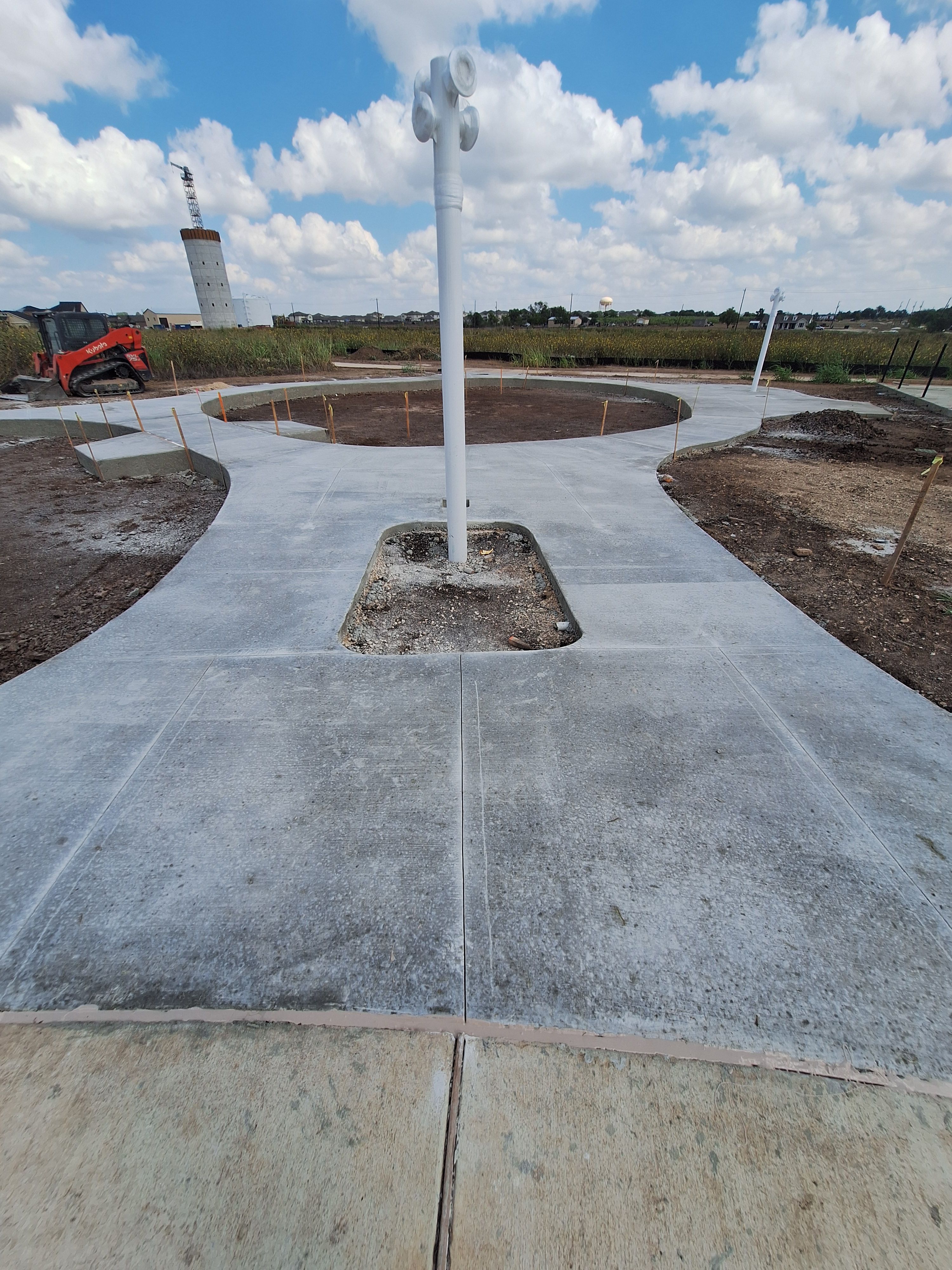  for Leo's Concrete Crew in Elgin, TX