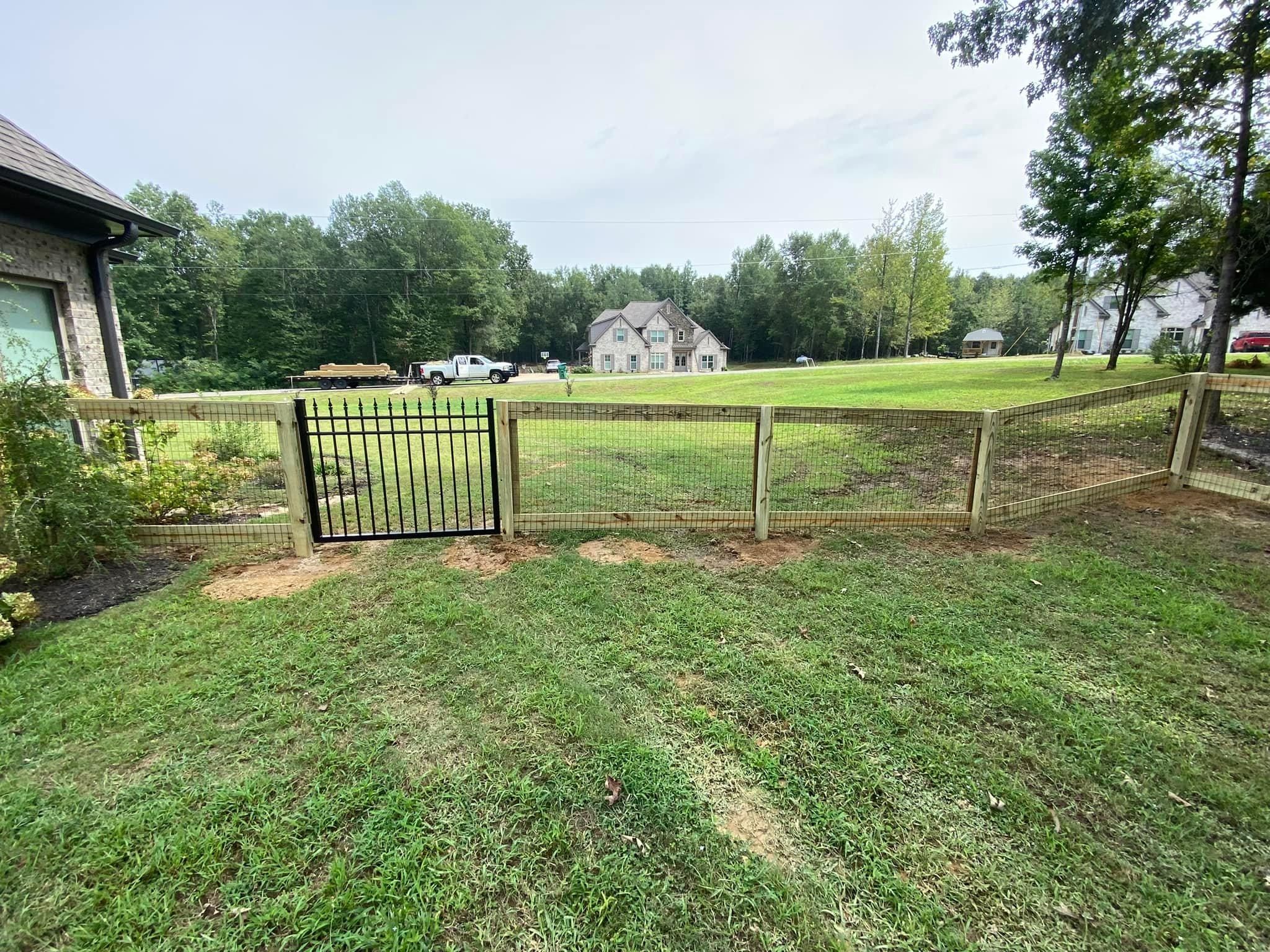  for Manning Fence, LLC in Hernando, MS