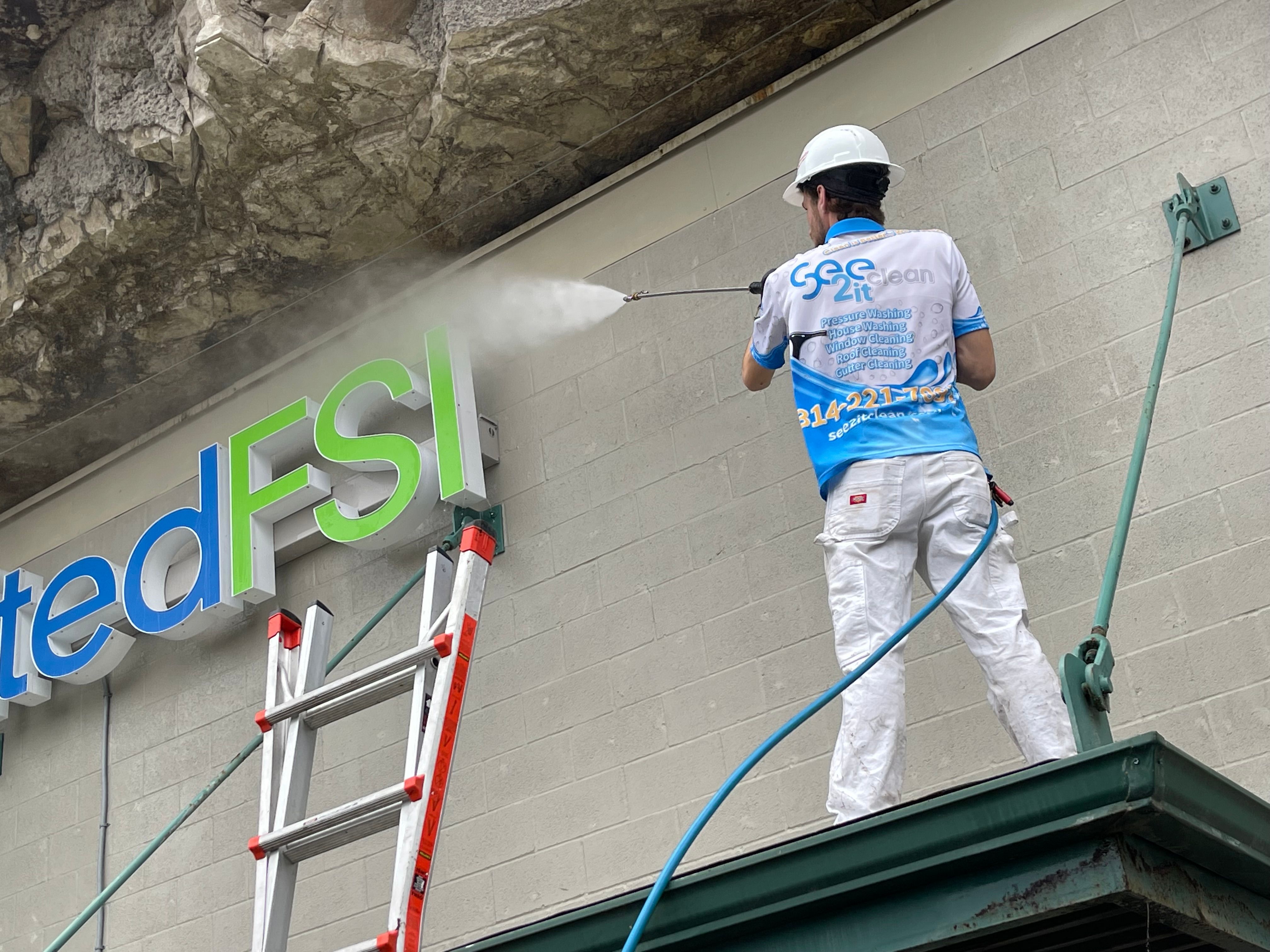  for See2it Clean in St Louis, MO