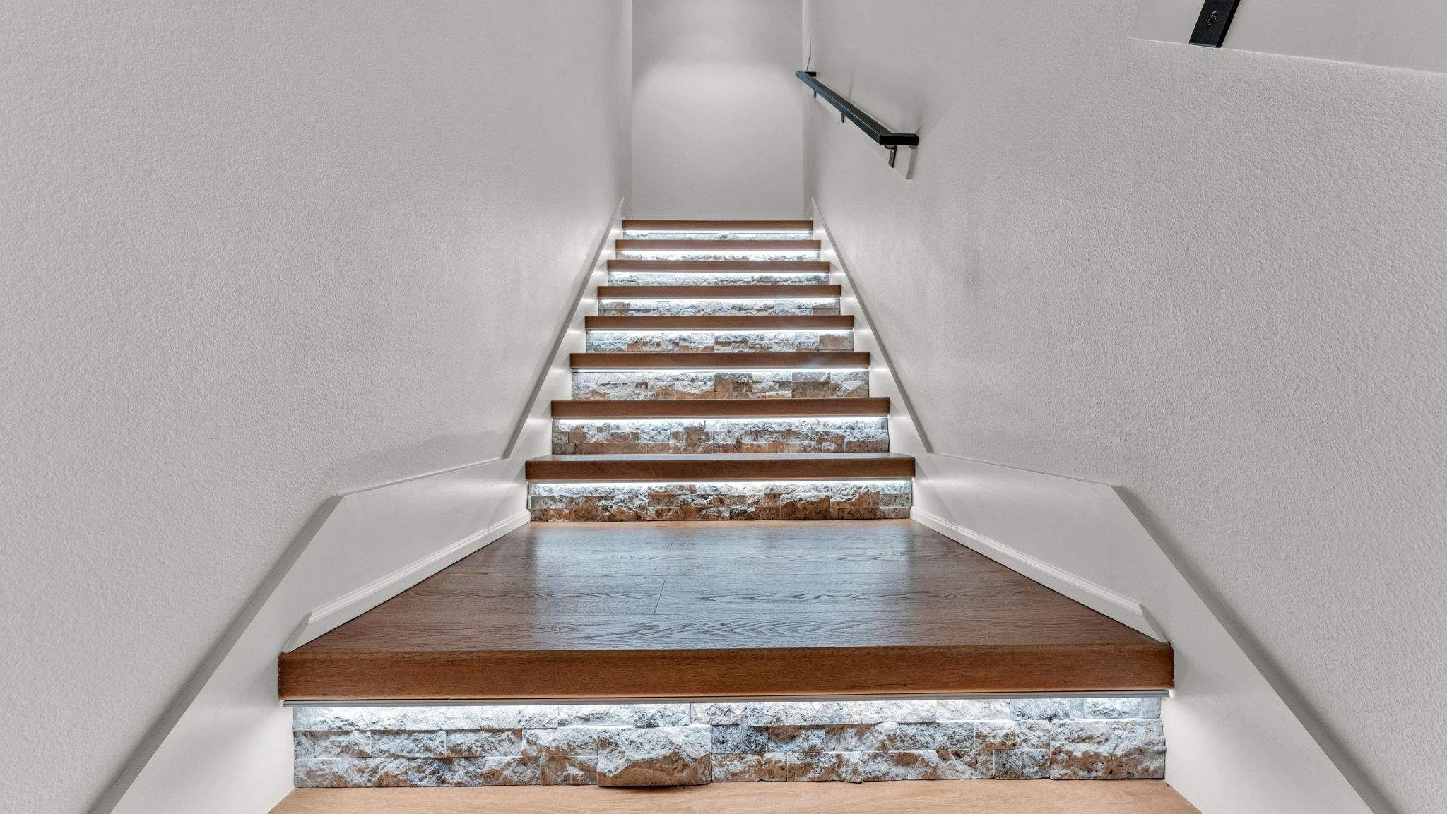  for Webb Homebuilders Group in Lakeland, FL