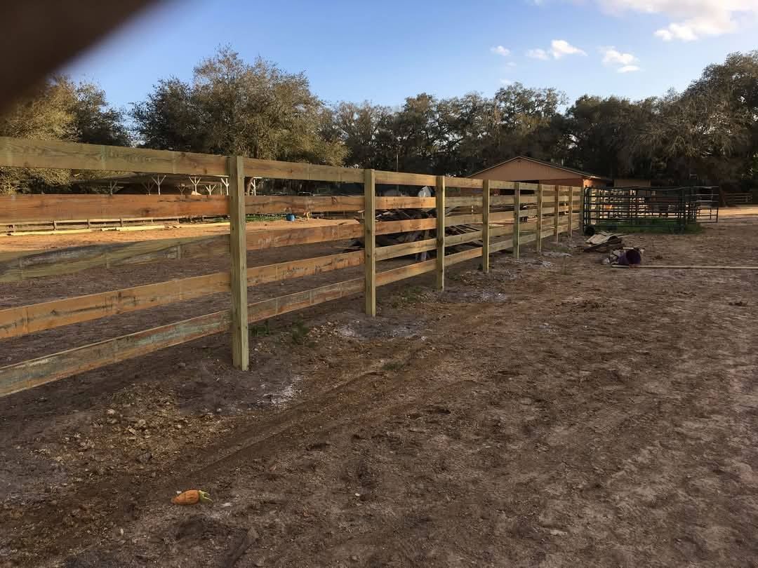 All Photos for Daniels Fencing in Lakeland, FL