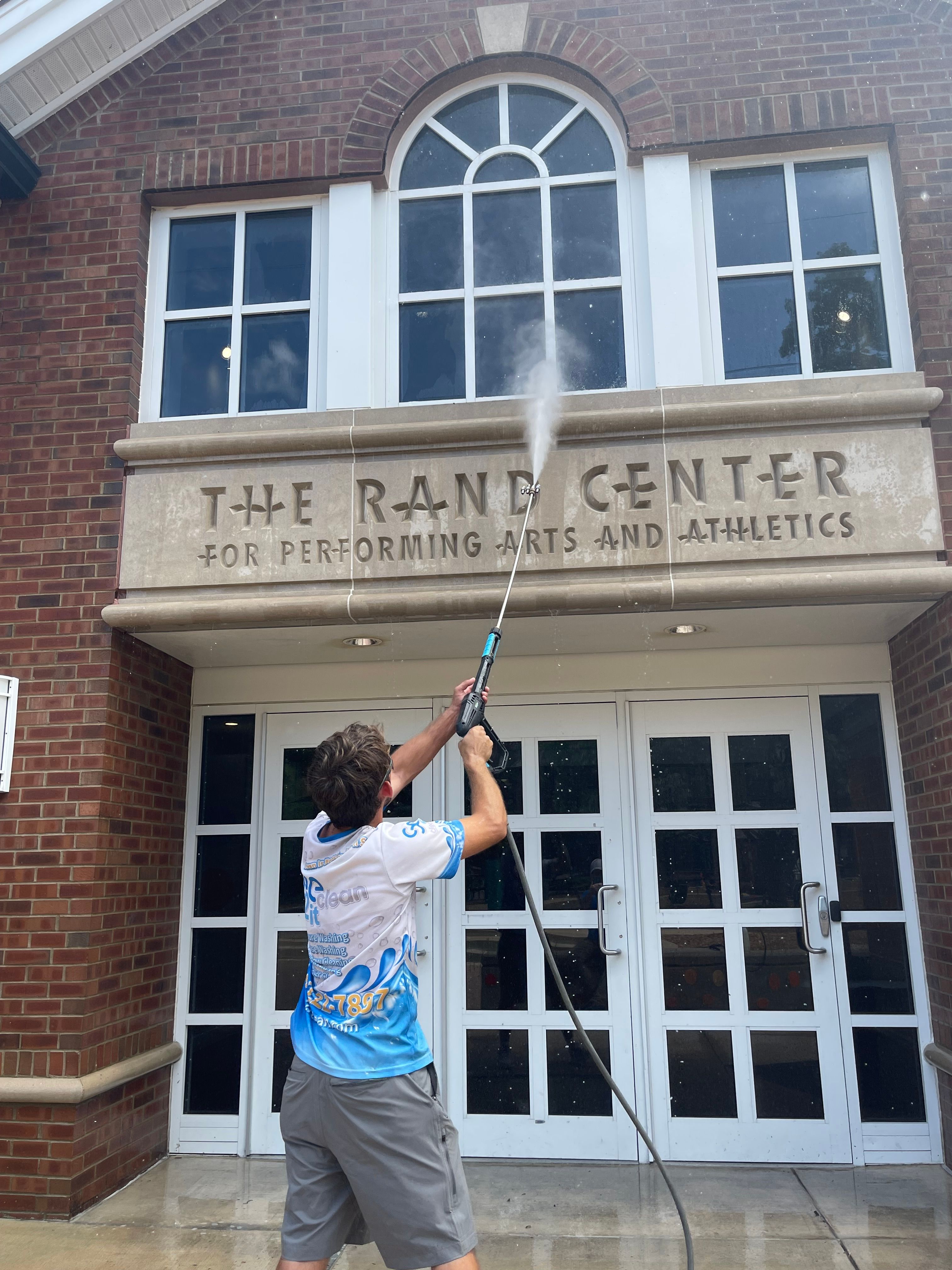  for See2it Clean in St Louis, MO