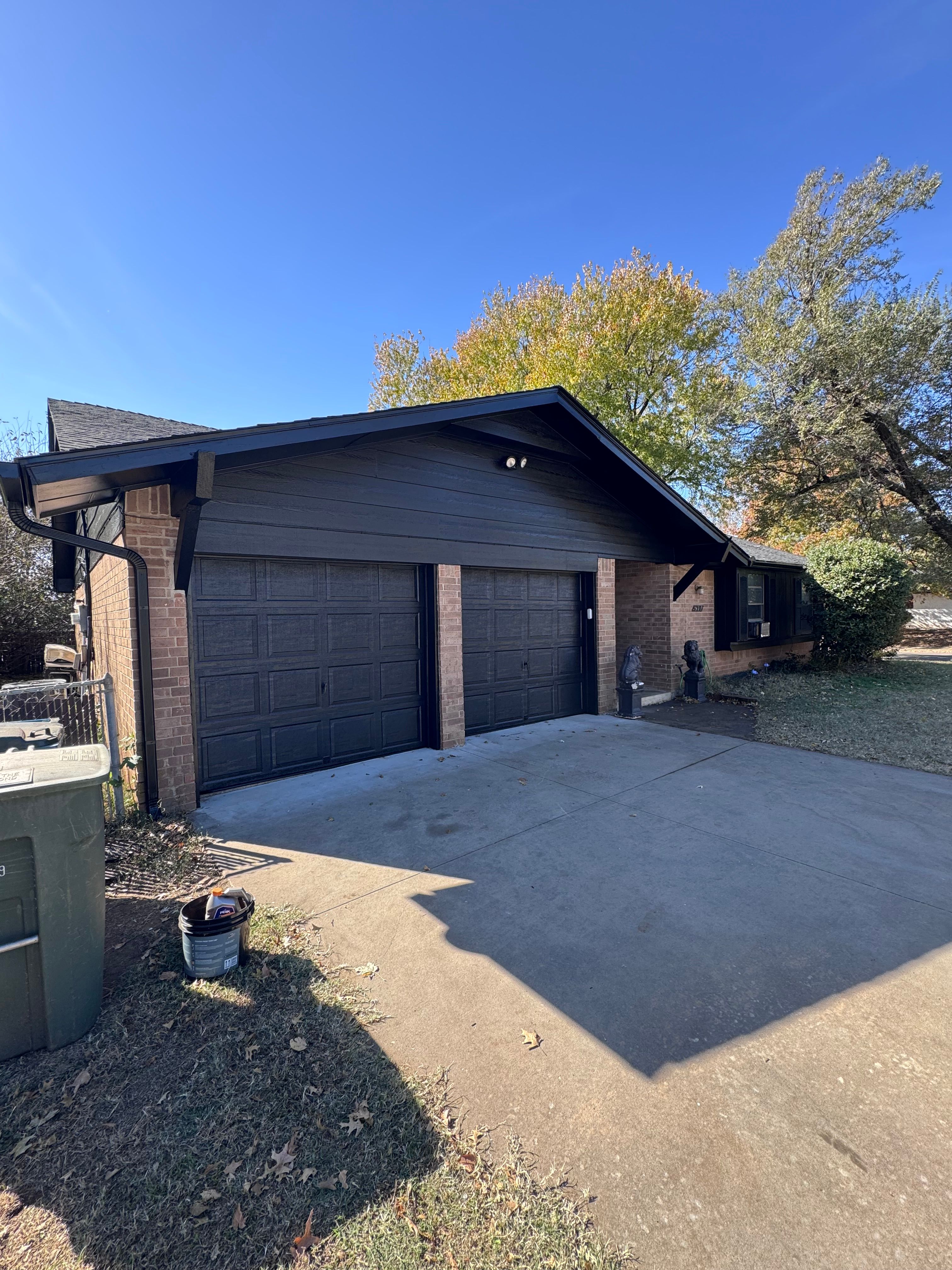  for Clutch Roofing & Construction in Mustang, OK