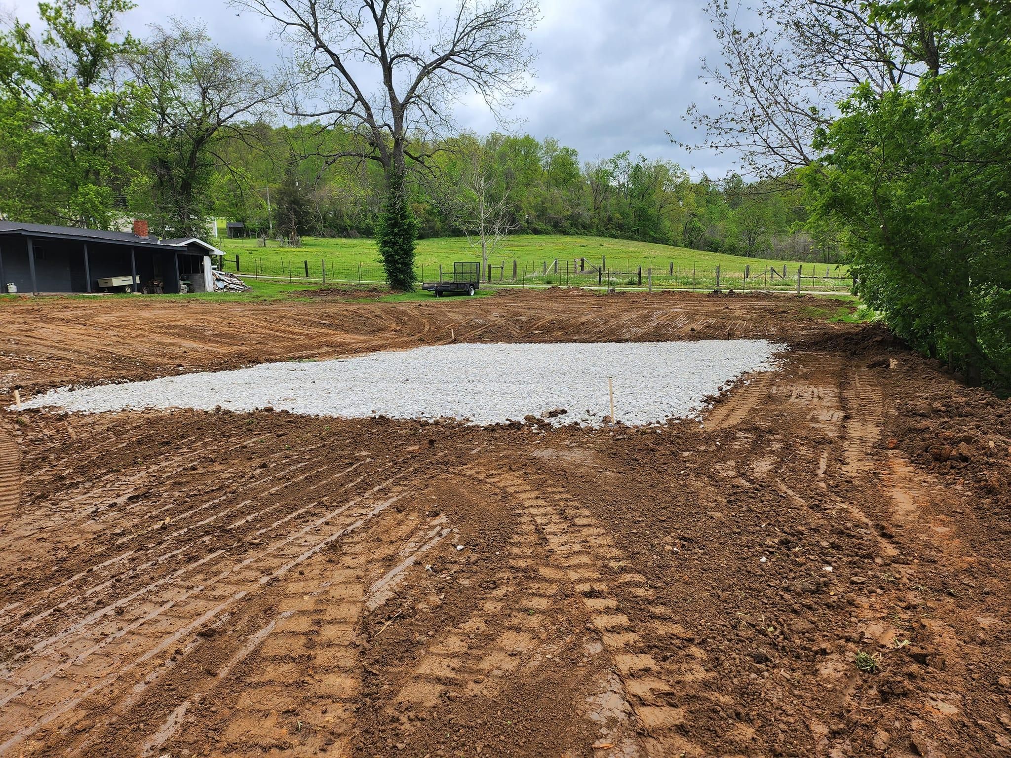 Concrete Driveways for Hellards Excavation and Concrete Services LLC in Mount Vernon, KY