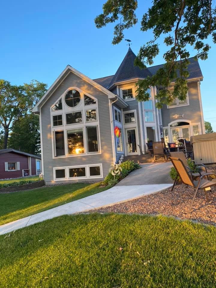  for Paint Kings LLC in Sheboygan, WI