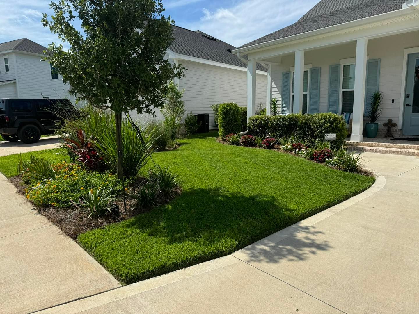 Landscaping for M&M Landscaping in Lynn Haven, FL