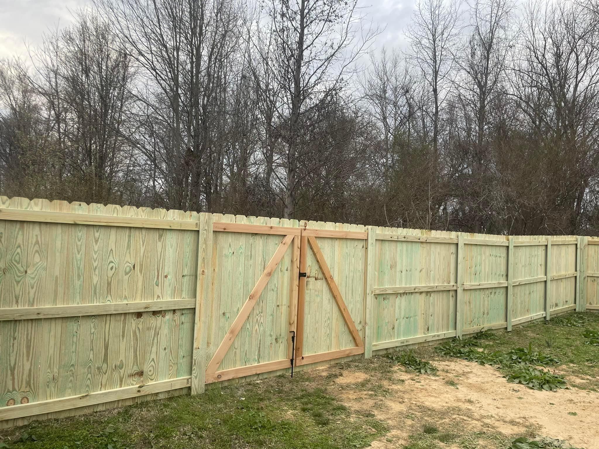  for Manning Fence, LLC in Hernando, MS