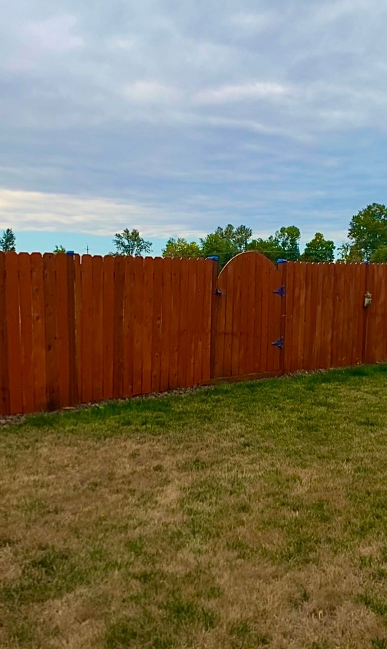 Fence gallery for Willamette Landscaping & Tree Services in Albany, OR