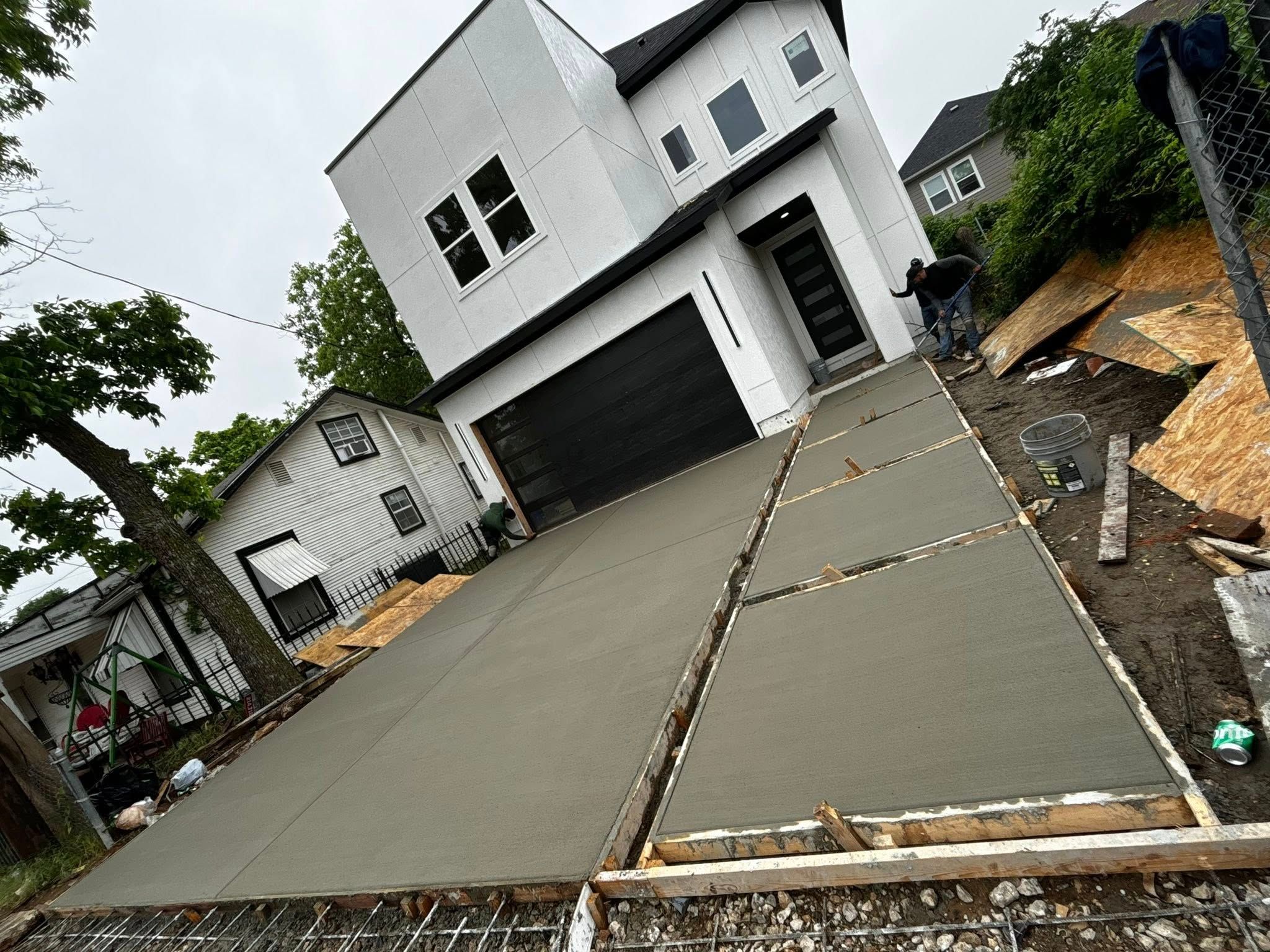 Concrete for Maldonado's Concrete Construction in Dallas, TX