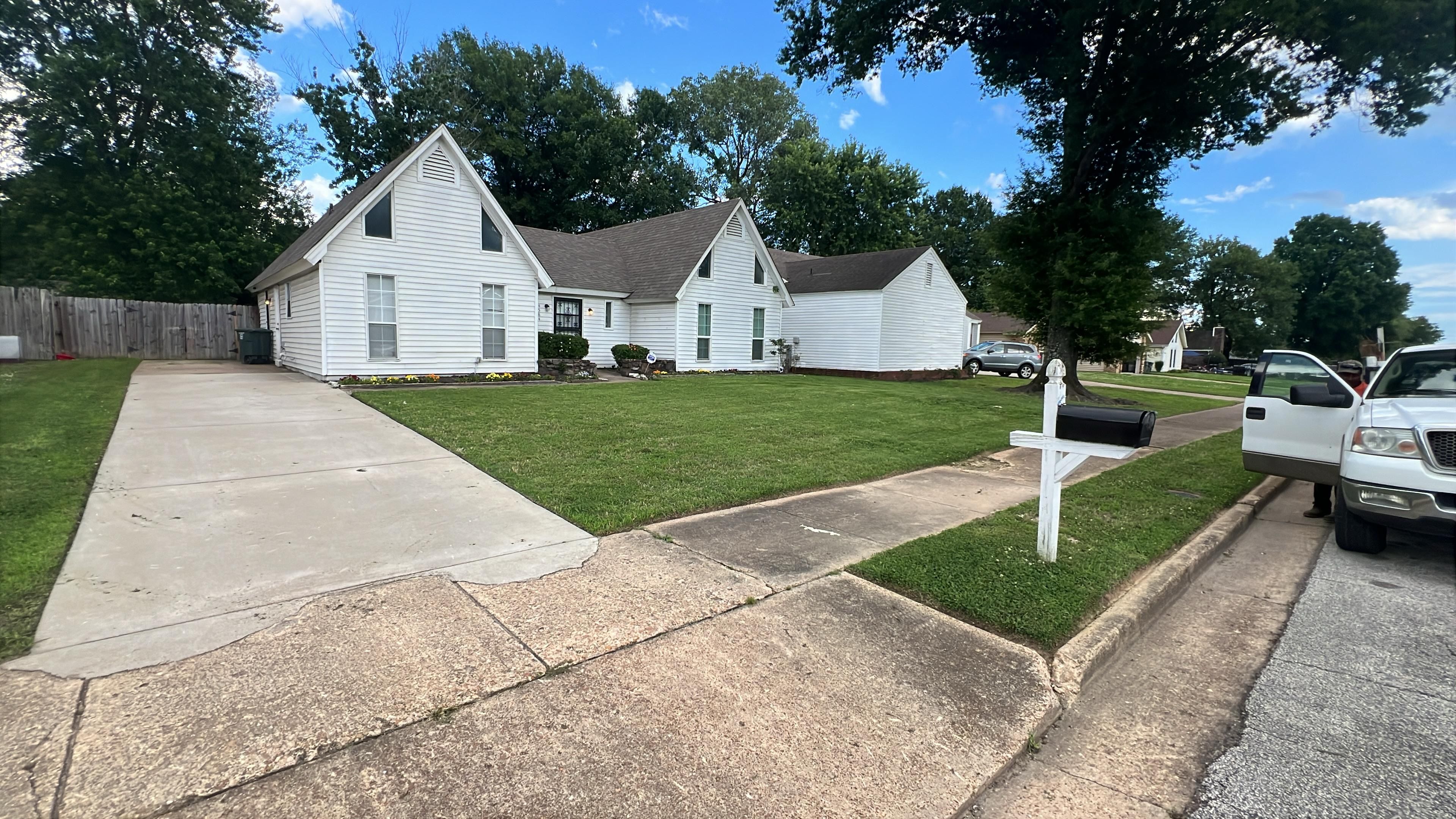  for Sanchez Z. Landscaping in Memphis, TN