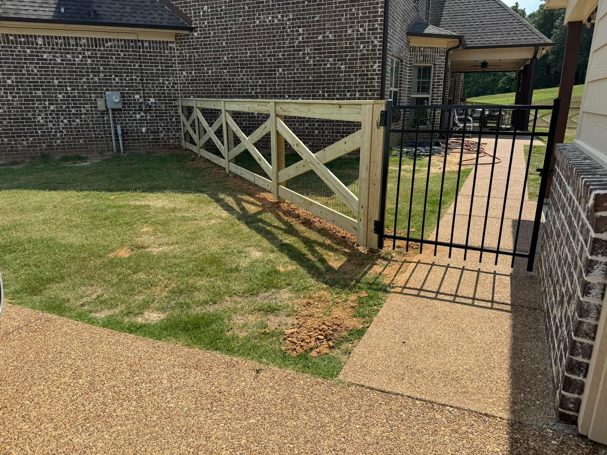  for Manning Fence, LLC in Hernando, MS