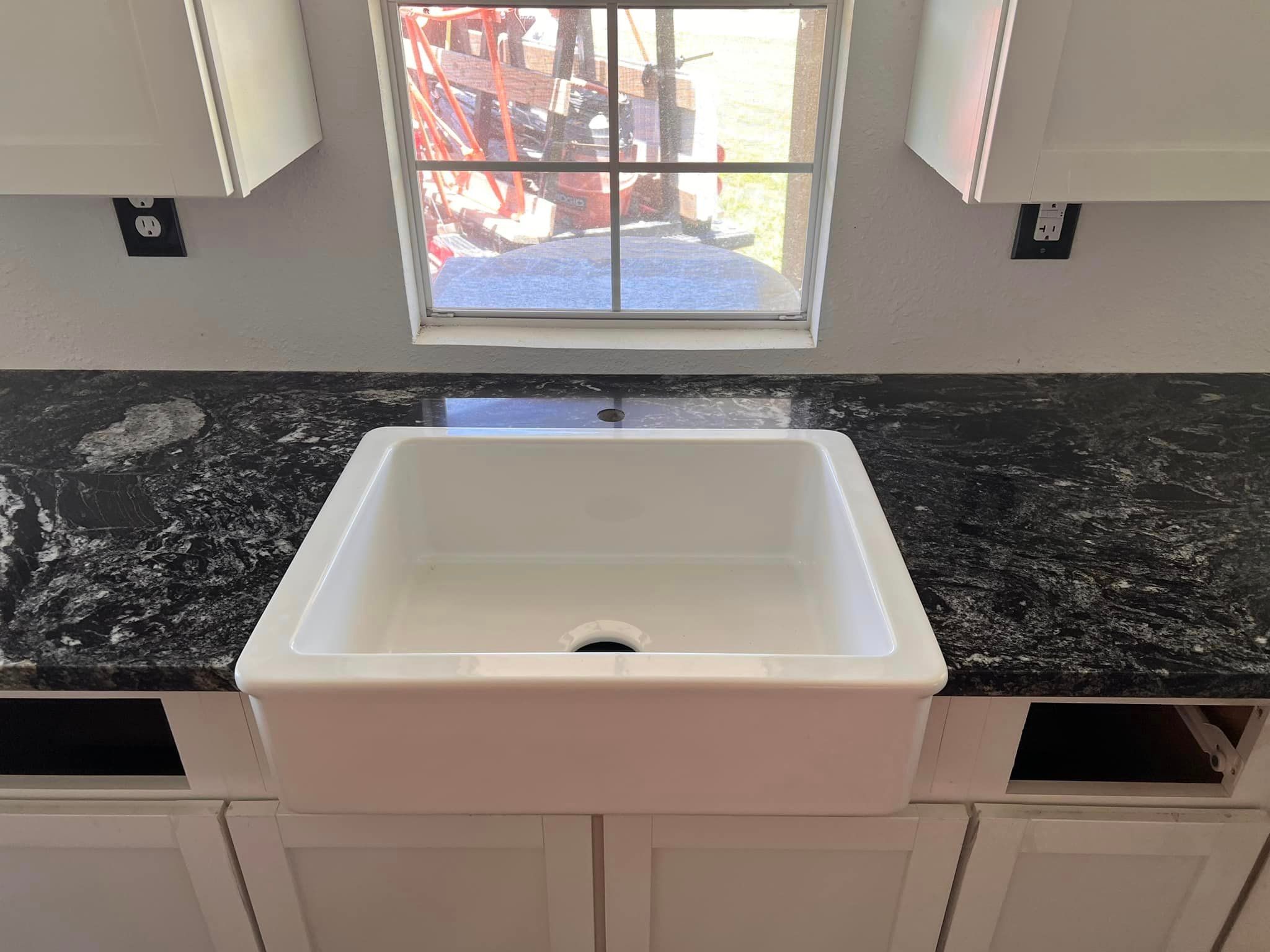 for Omega Granite LLC in Ravenna, TX