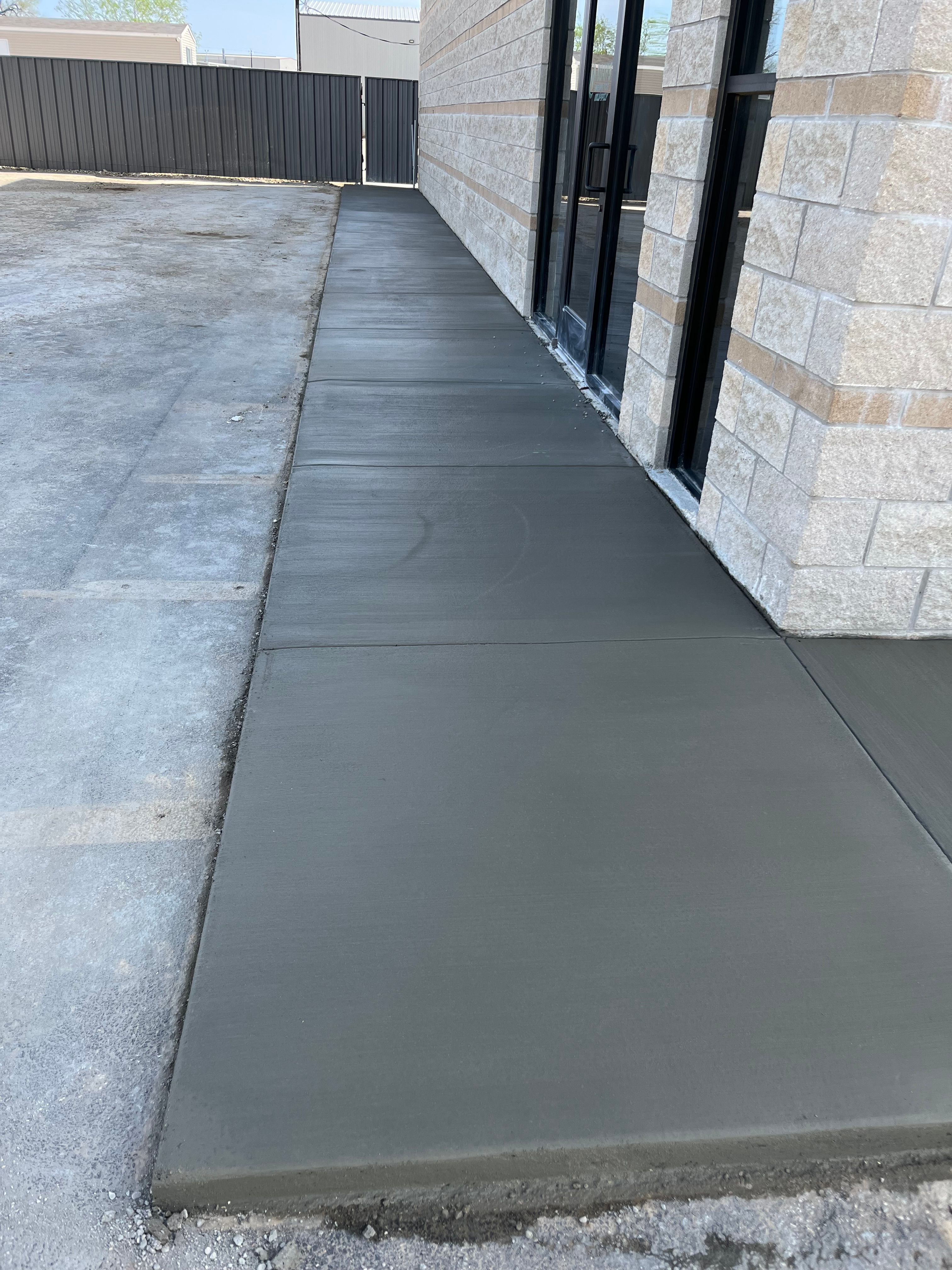  for Leo's Concrete Crew in Elgin, TX