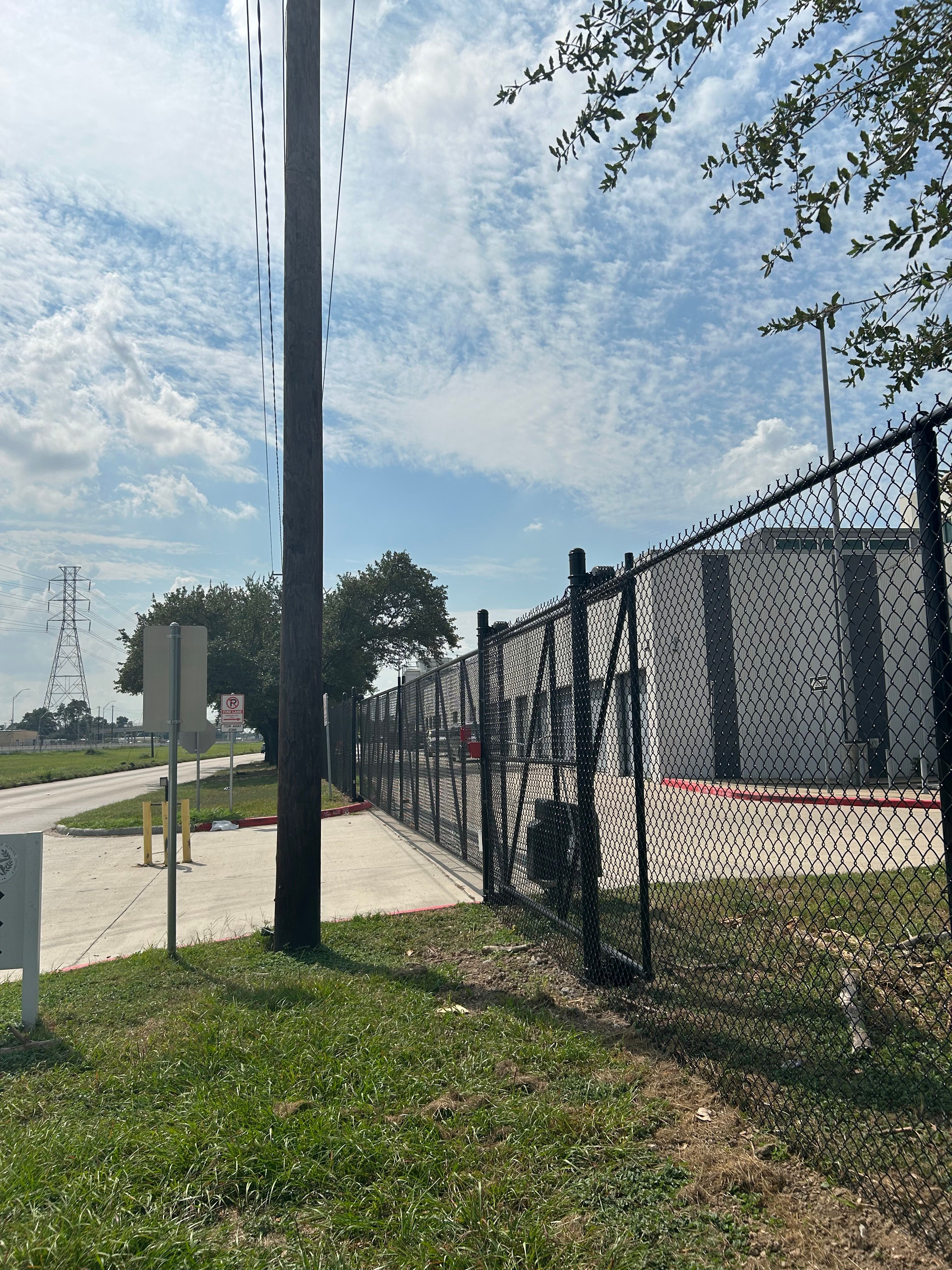  for Kingdom Fence in Houston, TX
