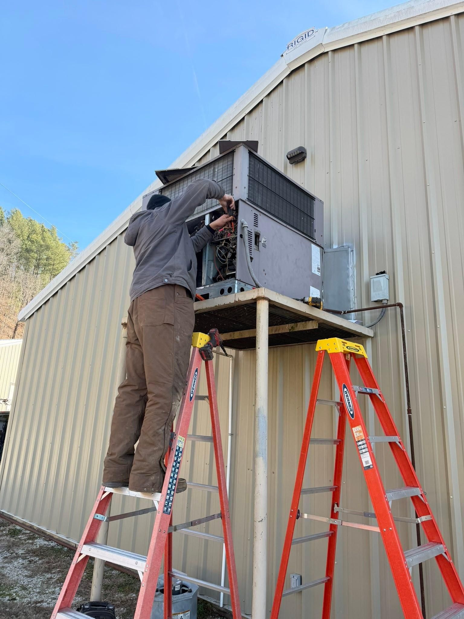  for Ultimate Air in Salyersville, KY