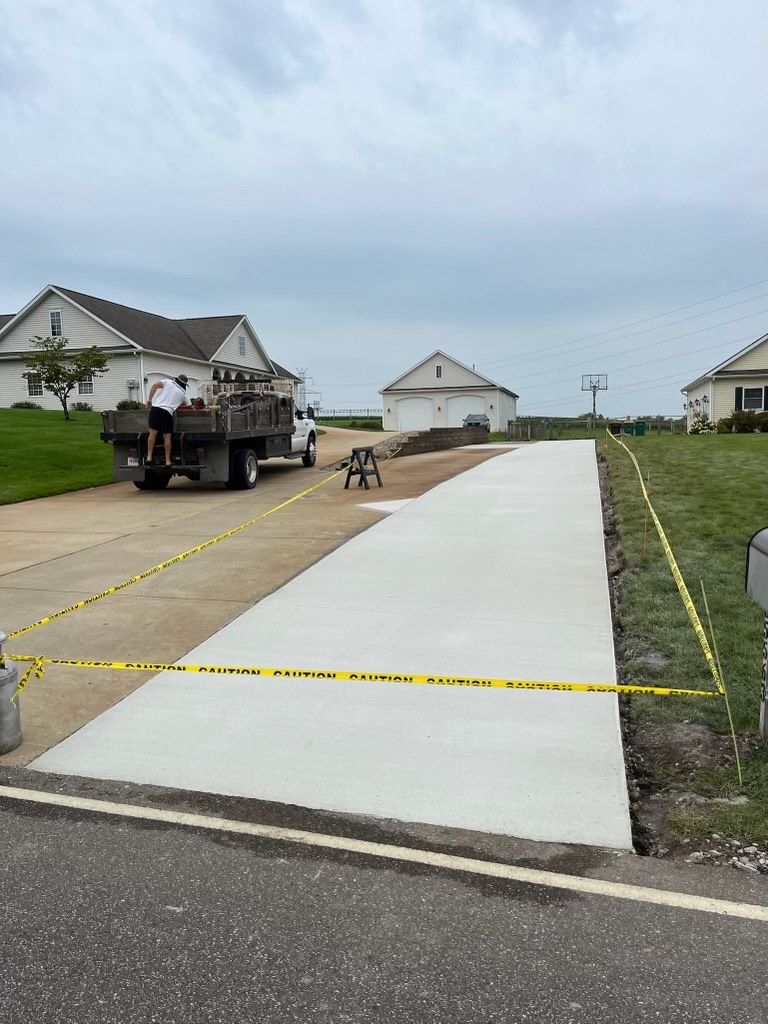 Concrete (Driveways, Sidewalks, Patios) for Curb Concepts Plus in Mishawaka, IN