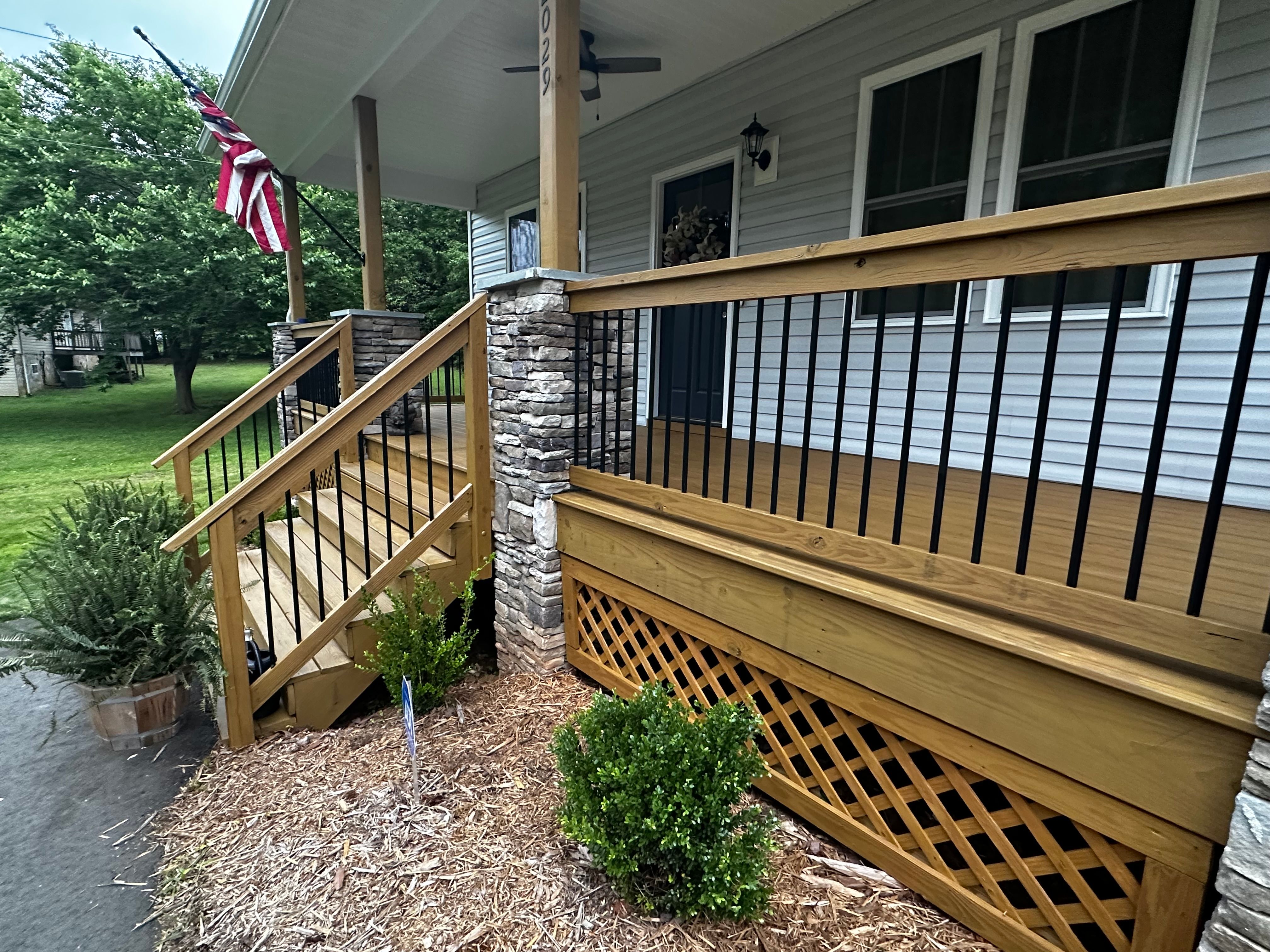 Deck Staining  for Cisco Kid Landscaping Inc. in Lincolnton, NC