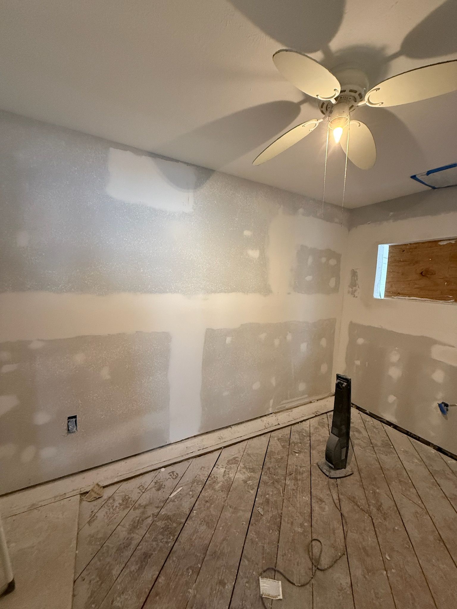  for Escorpio Painting in Tampa, FL