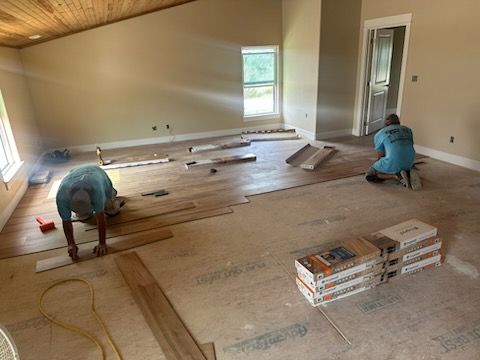 Flooring  for CrossCut in Kempner, TX