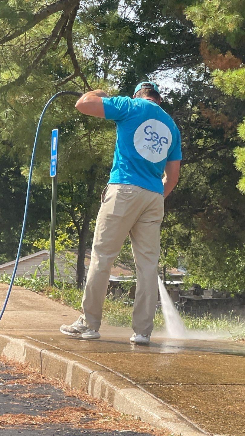  for See2it Clean in St Louis, MO