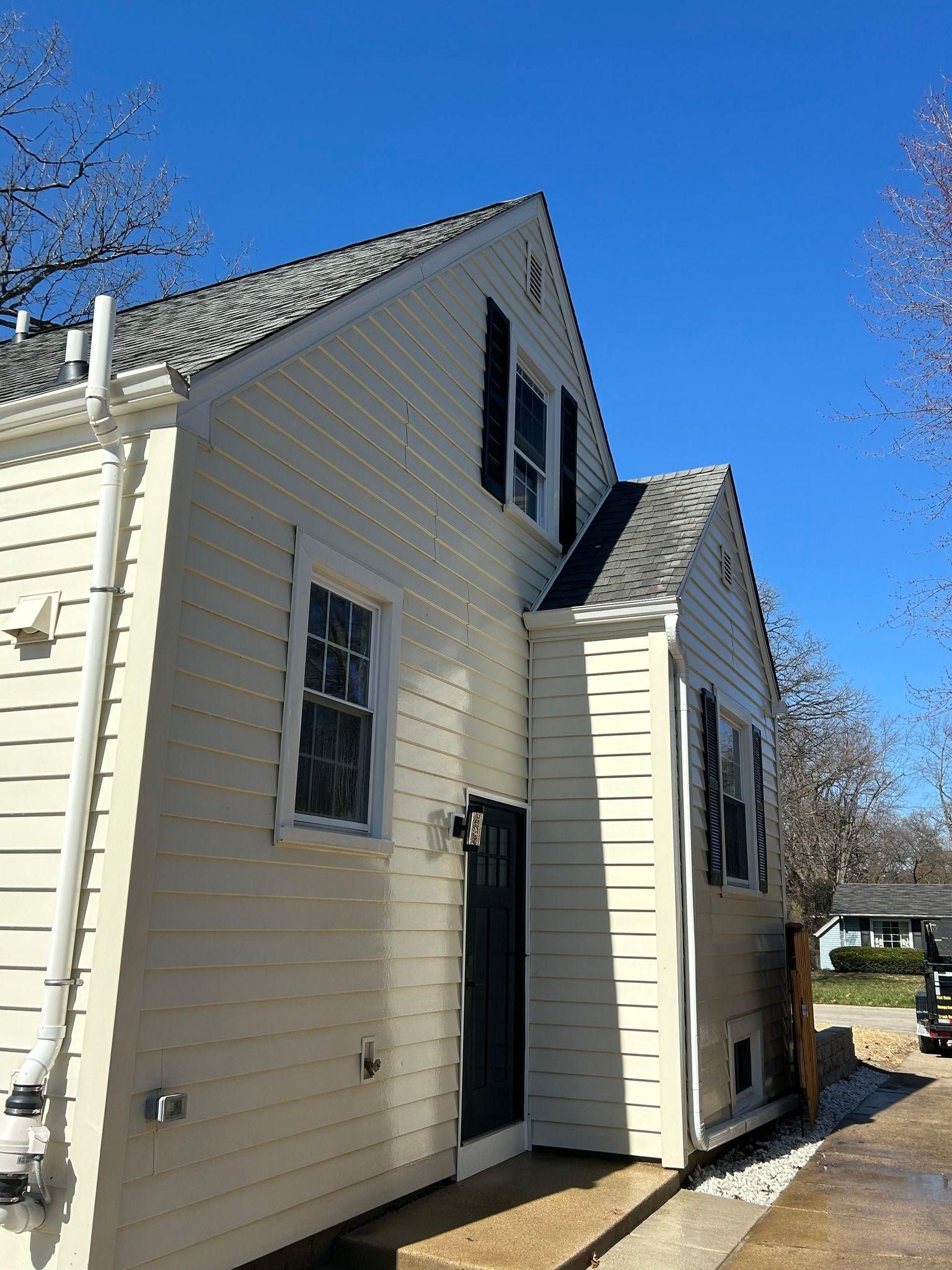 Home Softwash for J&J Power Washing and Gutter Cleaning in Sycamore, IL