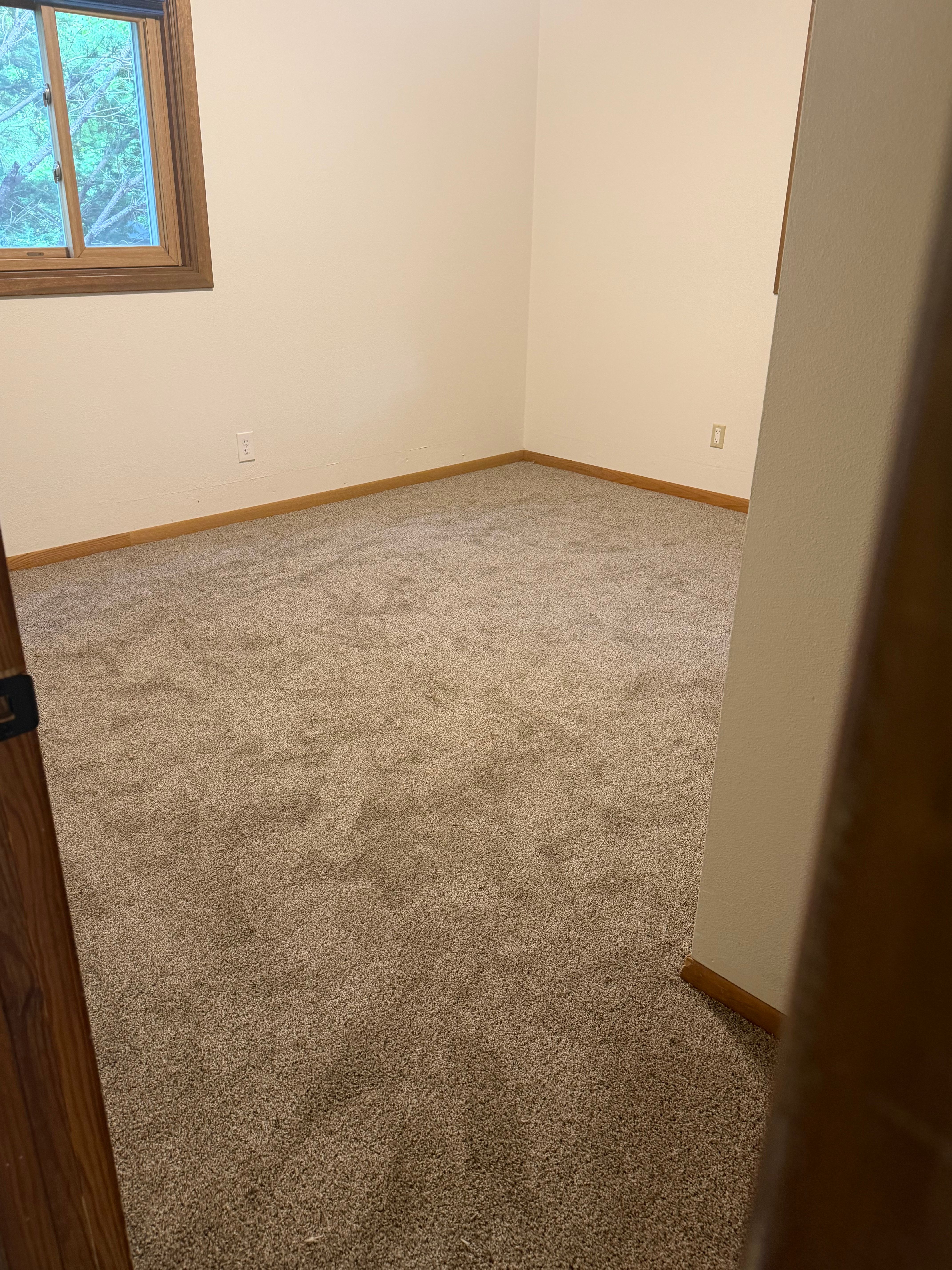  for R. Royal Floors in Royalton, MN