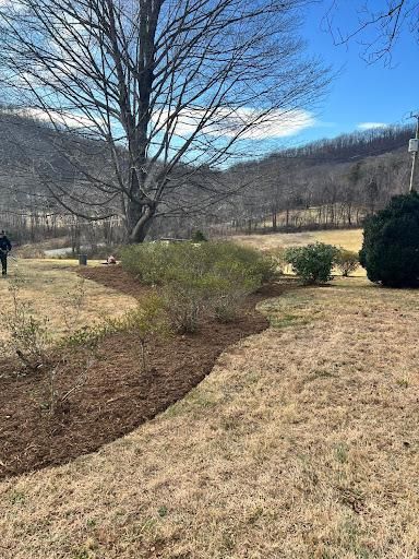  for Valencia’s Lawncare in Charlottesville, VA
