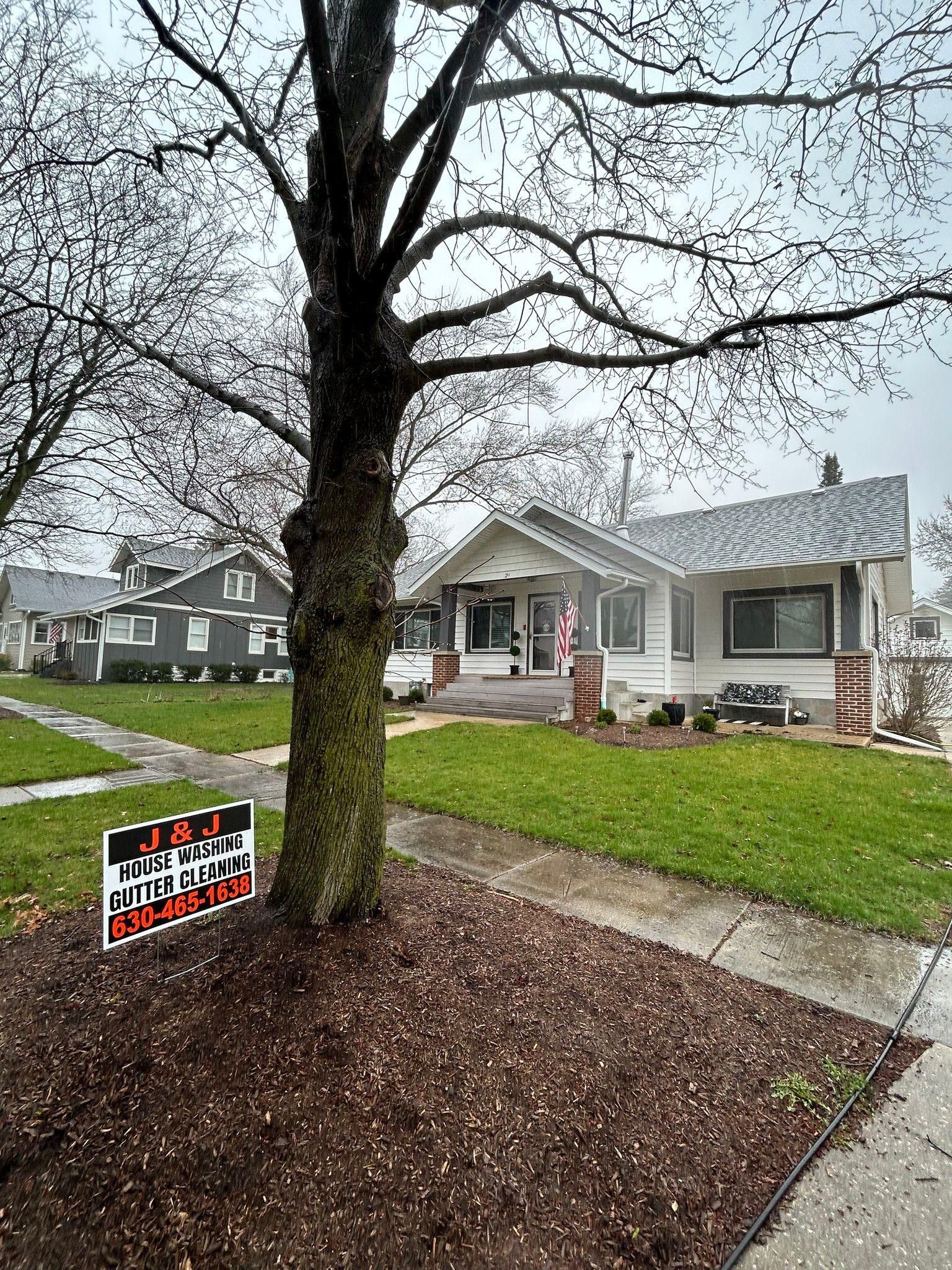 Home Softwash for J&J Power Washing and Gutter Cleaning in Sycamore, IL