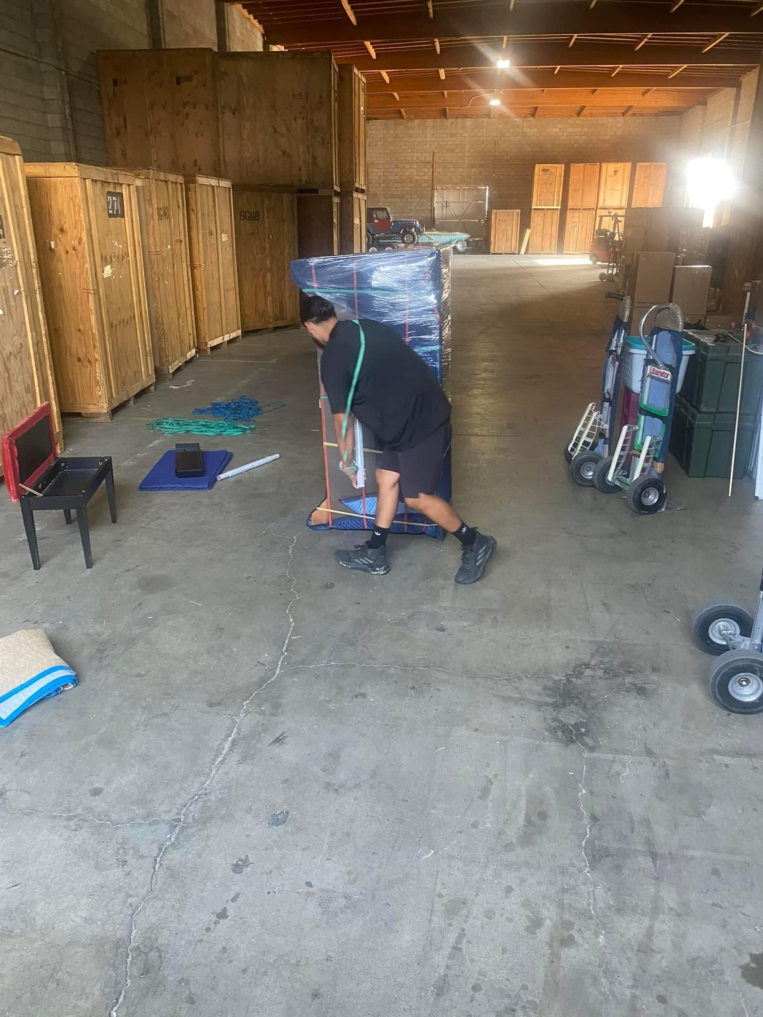  for Hugo’s Affordable Moving Labor in San Diego, CA
