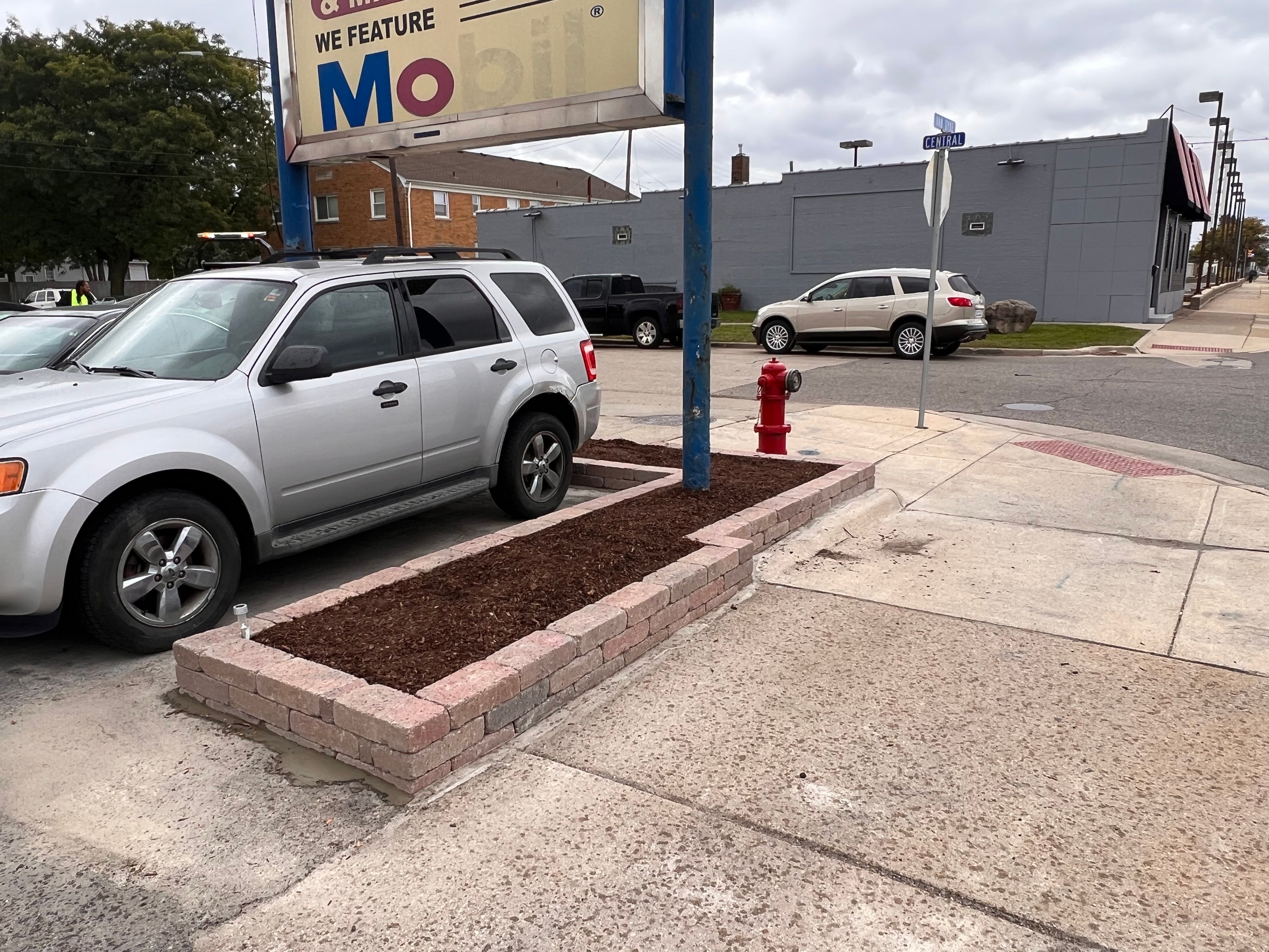  for Alltimate Outdoor Services in Warren, MI