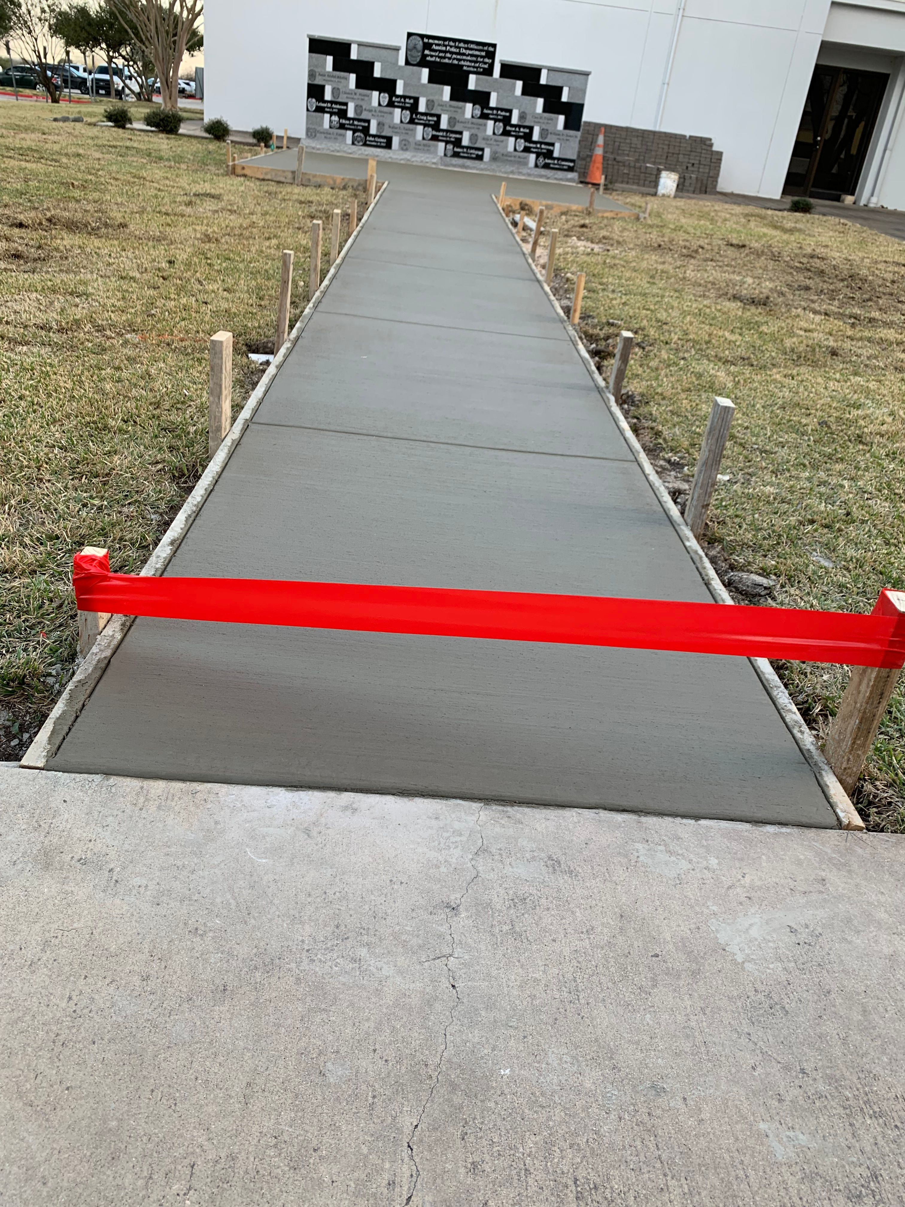 for Leo's Concrete Crew in Elgin, TX