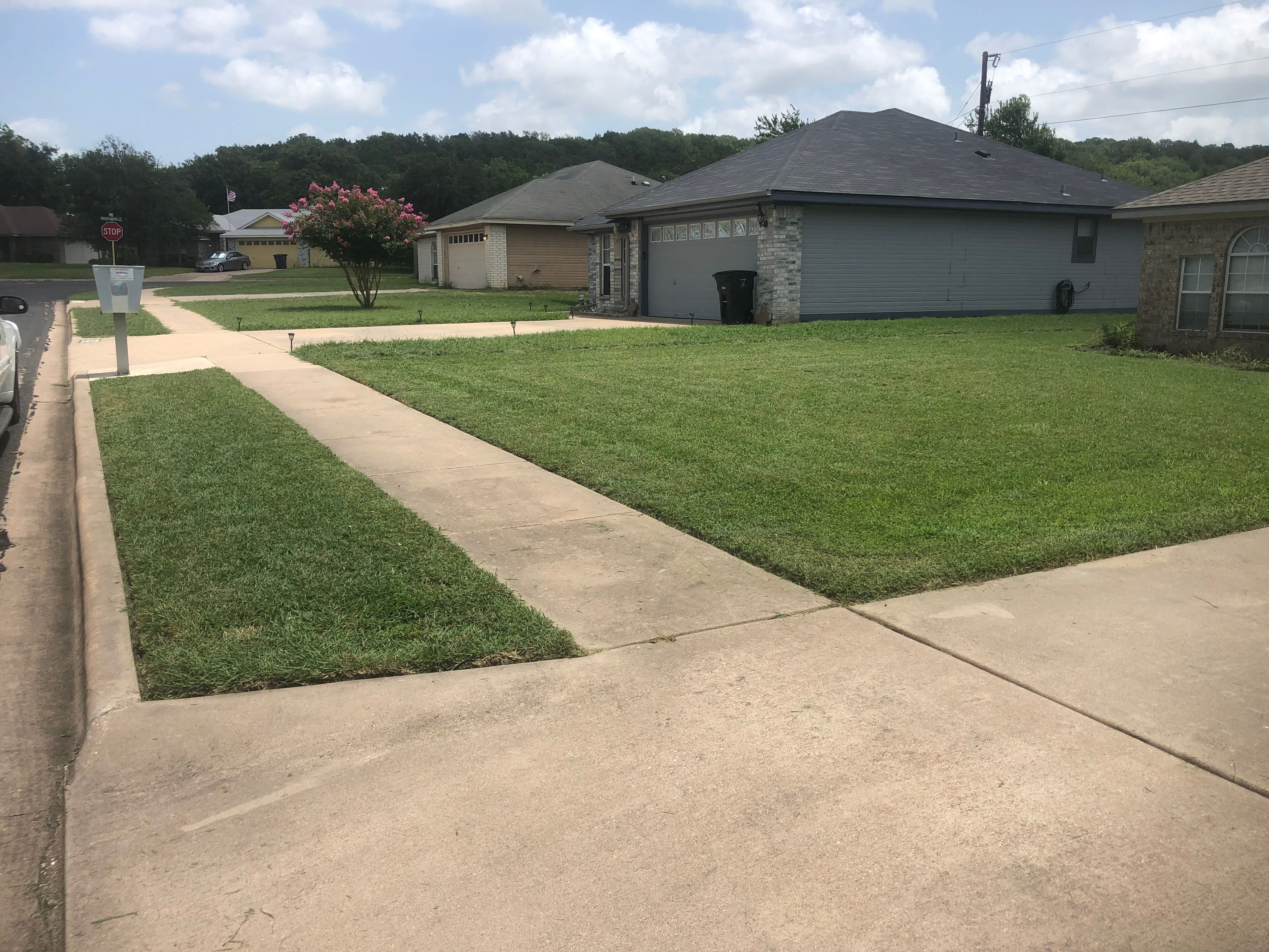  for D’s Lawncare in Killeen, TX