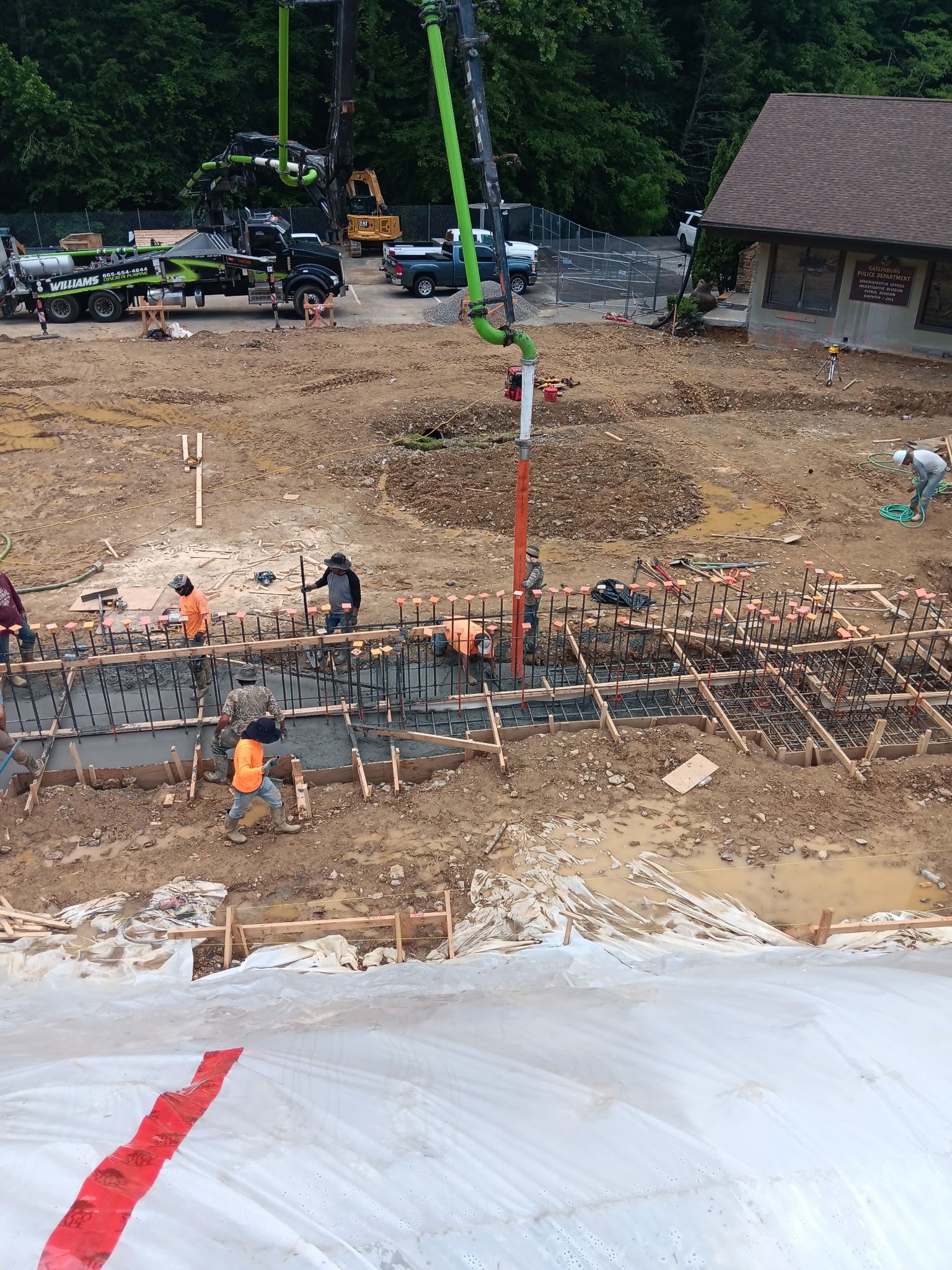  for HR Concrete Solutions LLC in Gatlinburg, TN