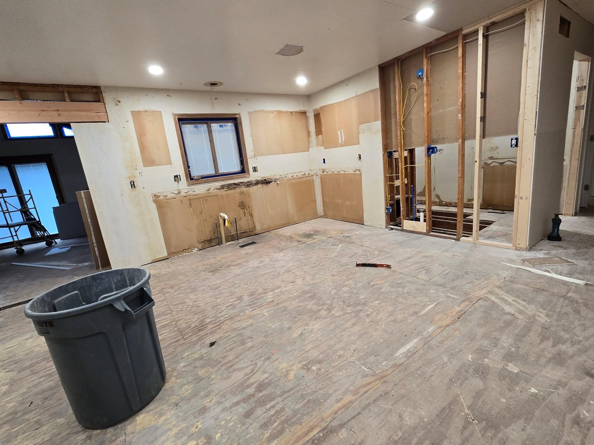  for Rolling Magic Paints in Washington Township, MI