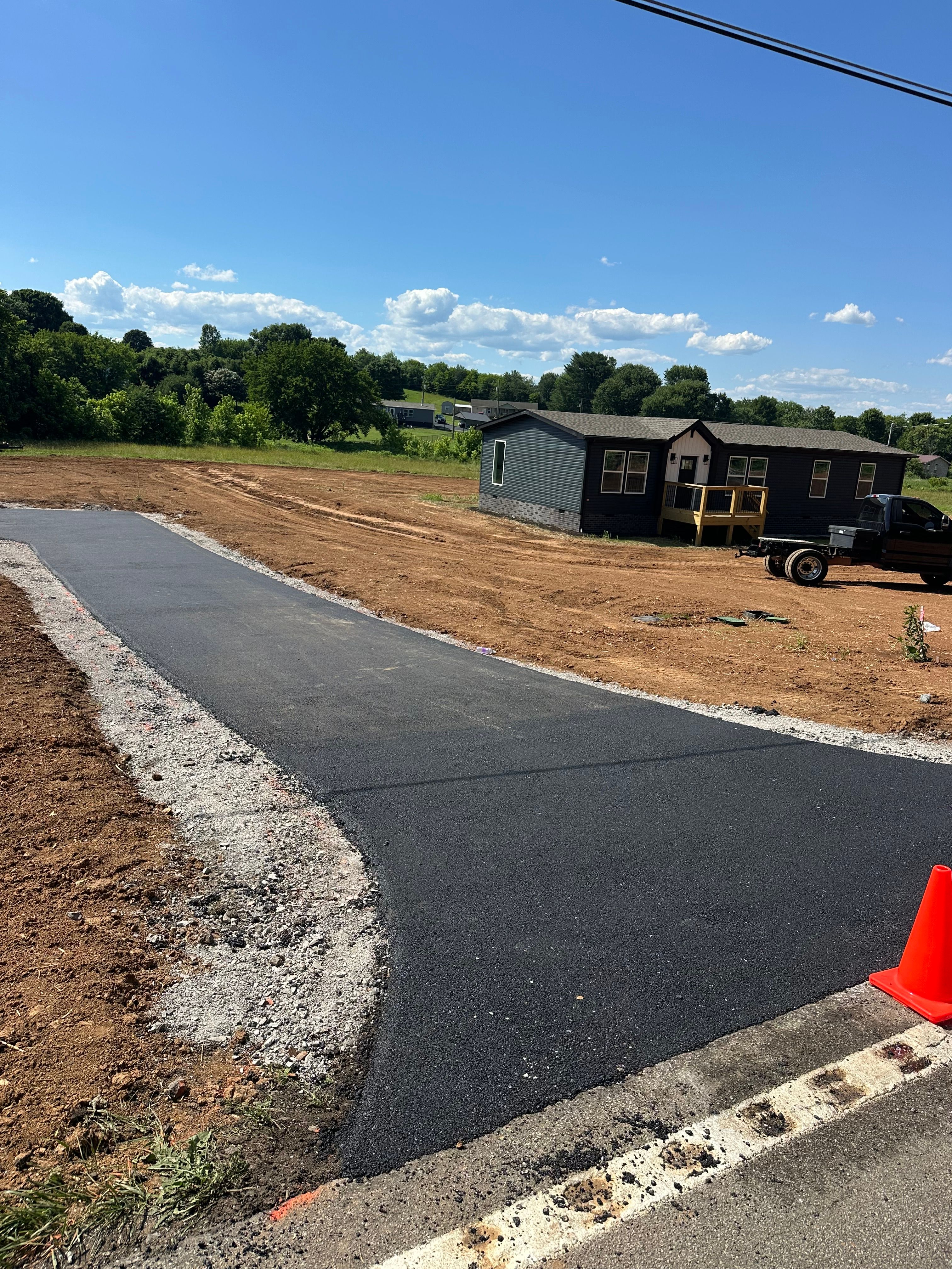  for Metzler Paving and Sealcoating LLC in Jacksboro, TN