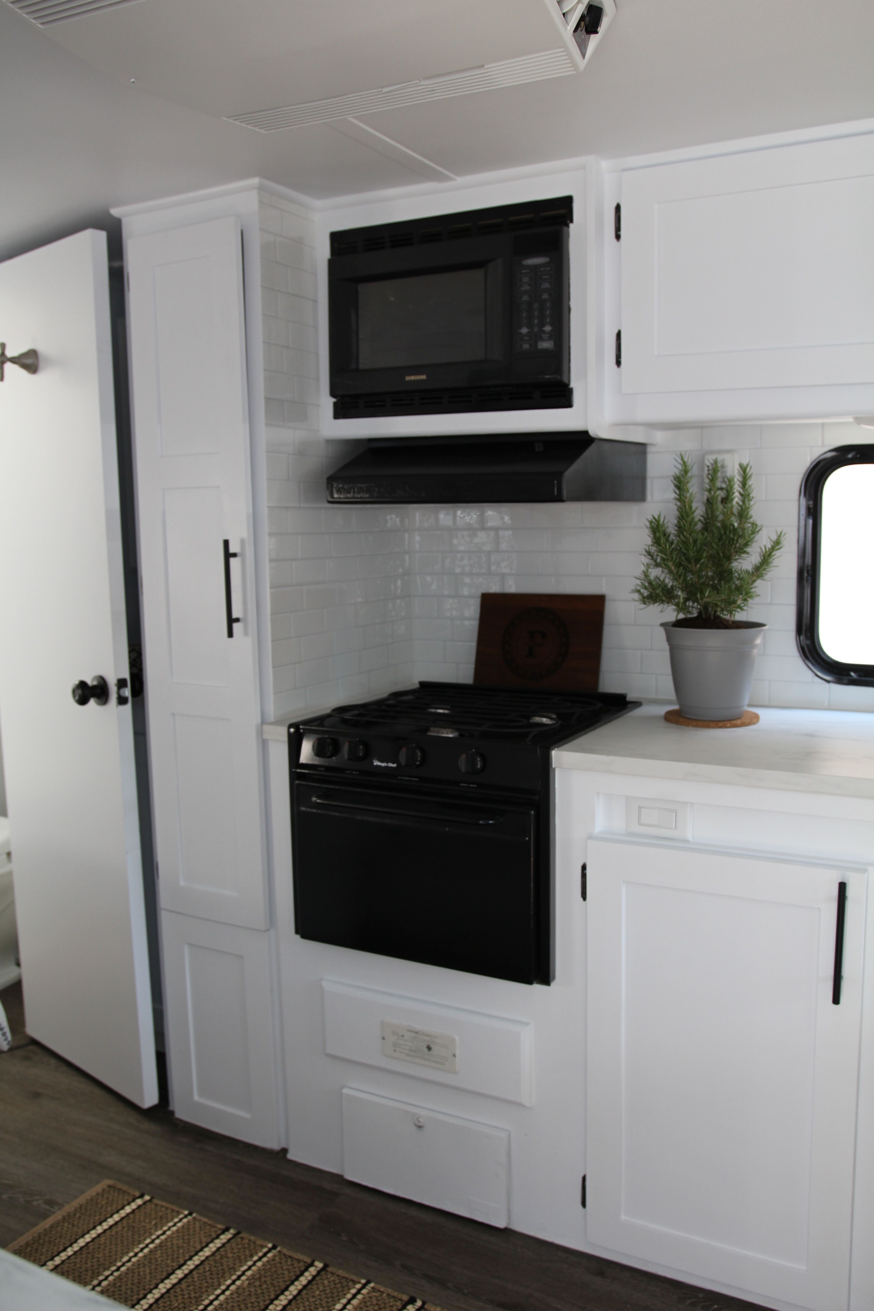 Hana - 2015 Fleetwood Travel Trailer for Mauka to Makai RV Renovations in Nationwide, .