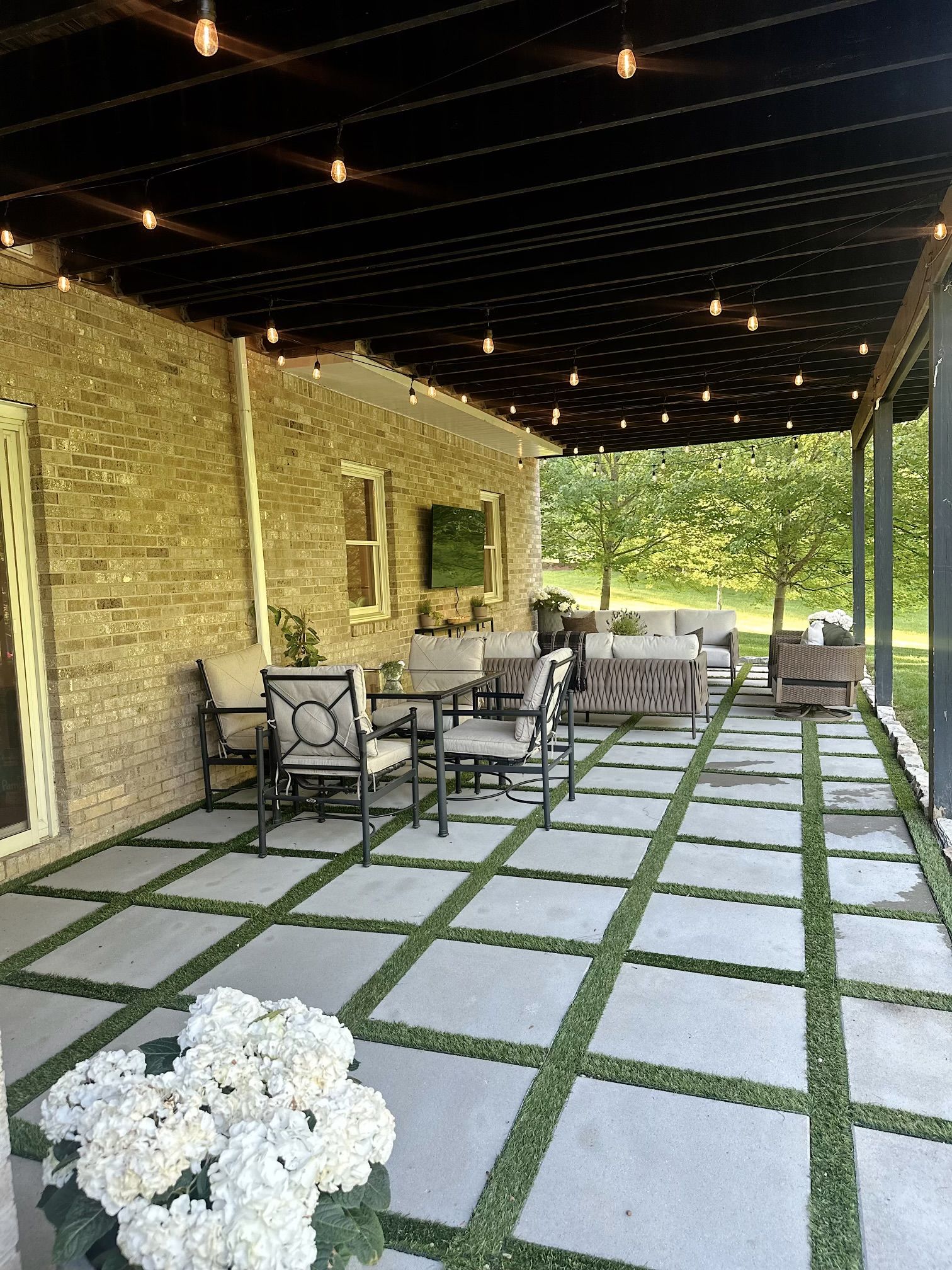  for Henney’s Custom Hardscapes in Canonsburg, PA