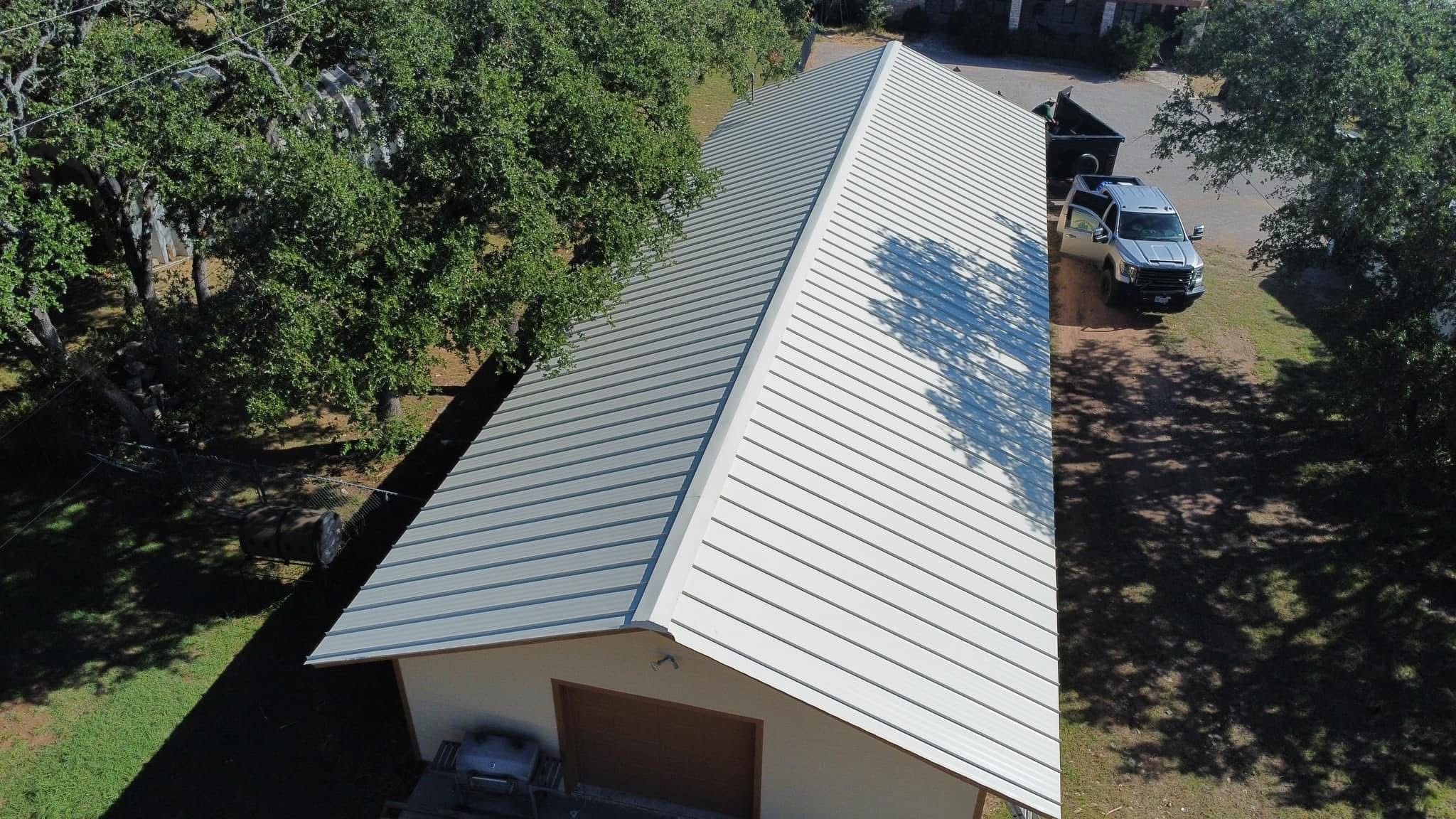 Metal roofs  for Barcenas Roofing & Remodeling in San Saba, TX