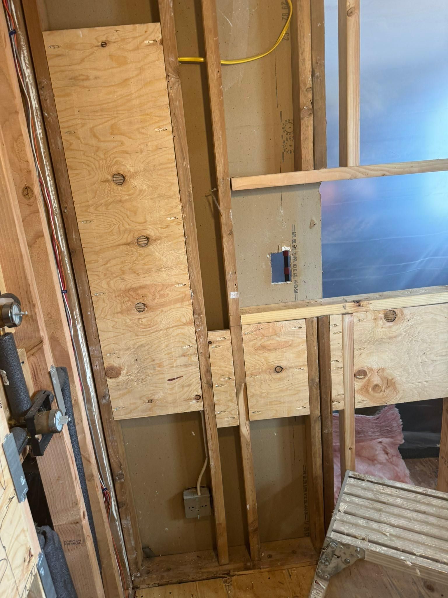  for Make It Right Contracting in East Hampton, NY
