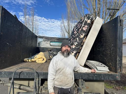  for Sol Junk Removal in Independence, OR