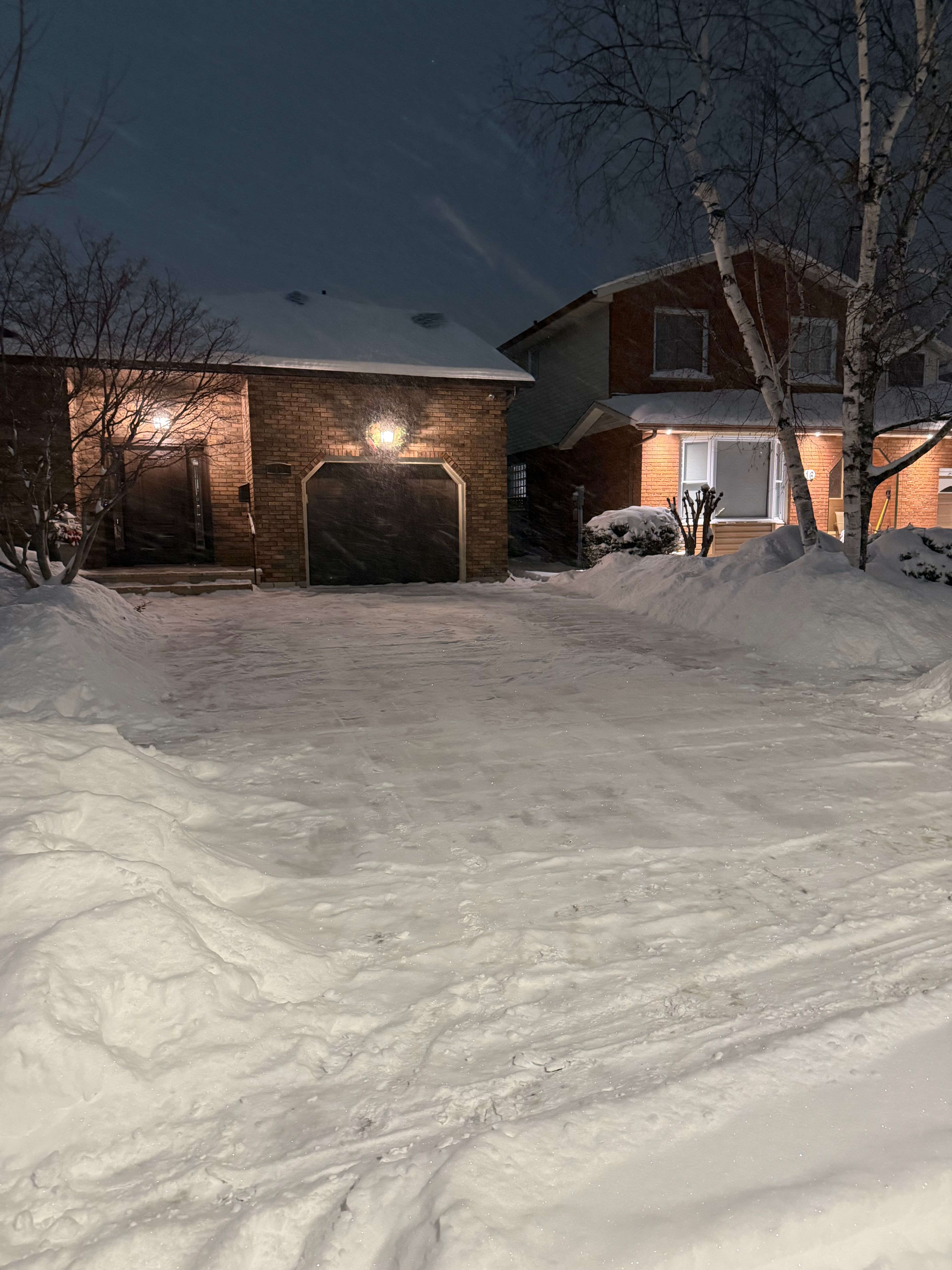  for CMN Exterior Maintenance in Hamilton, ON