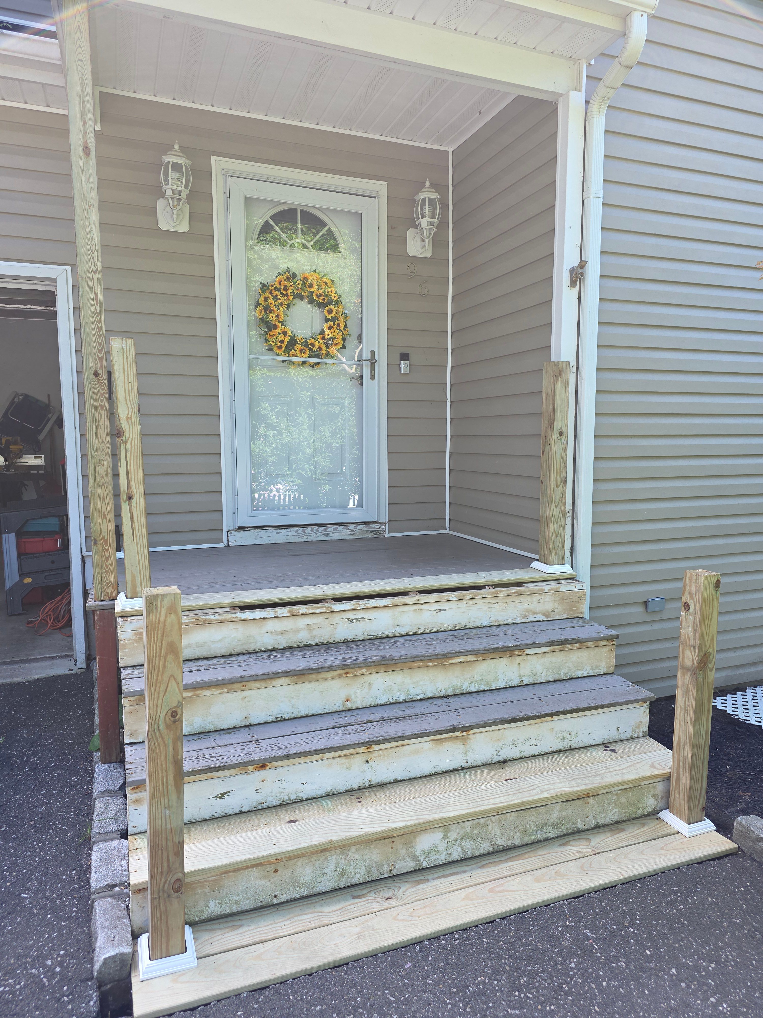  for East End Maintenance Construction Solutions in Suffolk County, NY