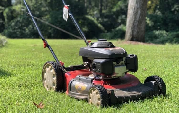 Mowing for Cowboys Lawn Care & Pressure/Soft Washing in Carrollton, Georgia