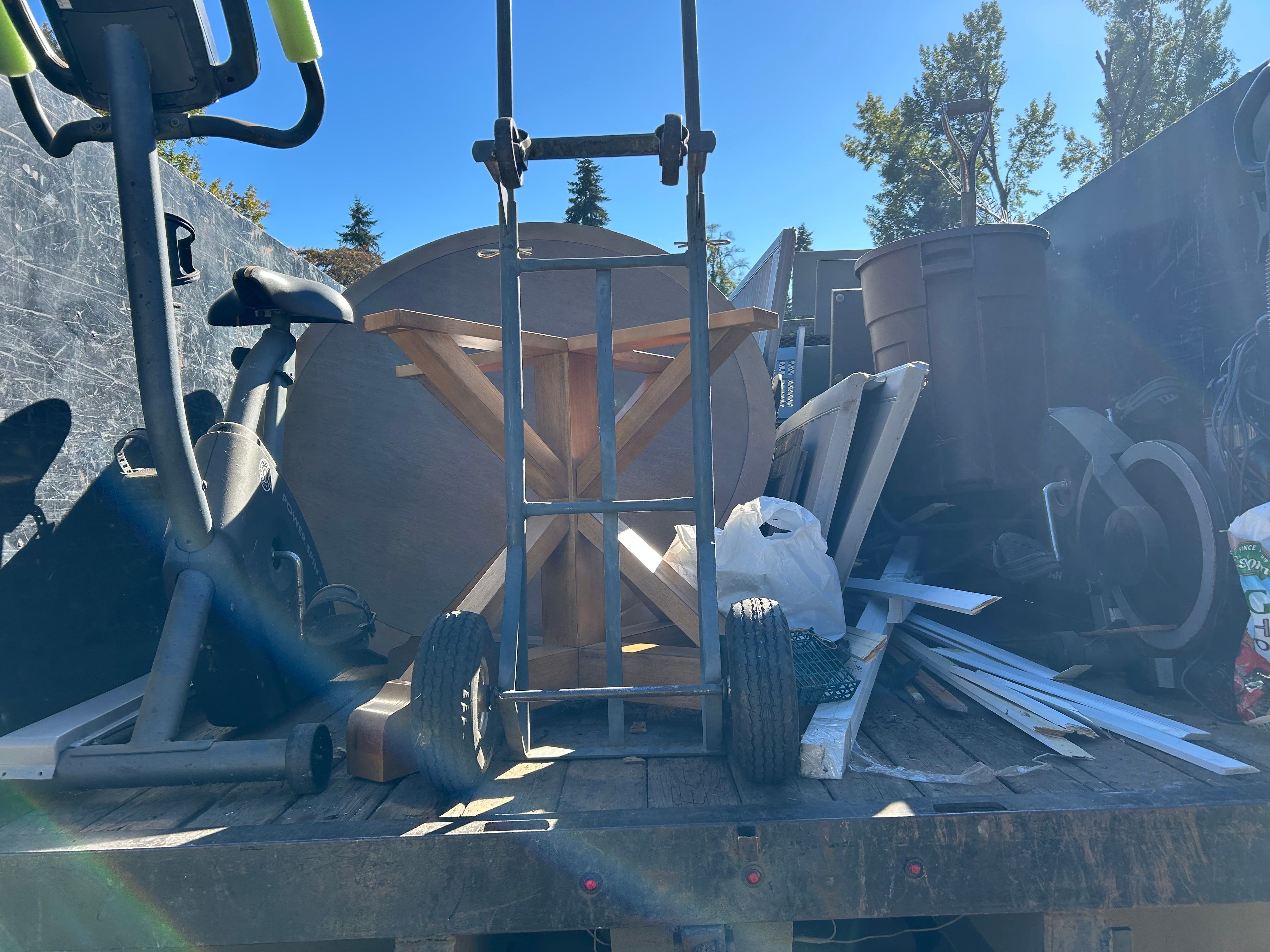  for Sol Junk Removal in Independence, OR